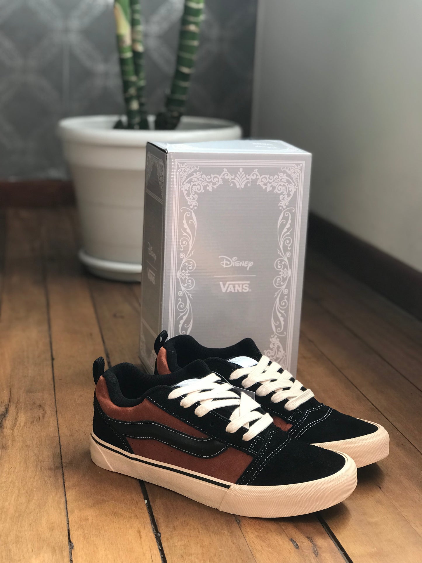 Vans Knu Skool x Rey León