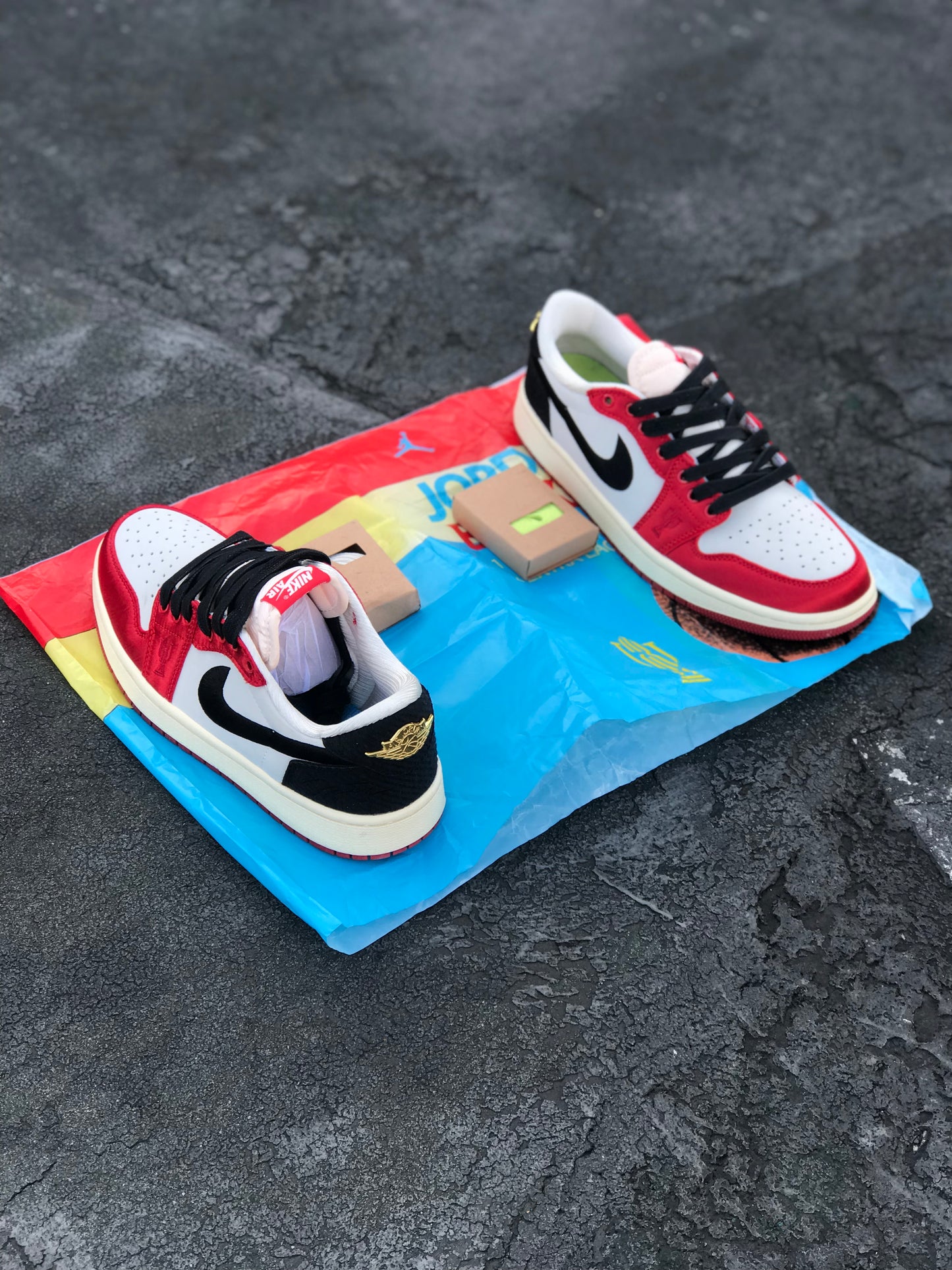 Air Jordan 1 Retro Low OG Trophy Room Away