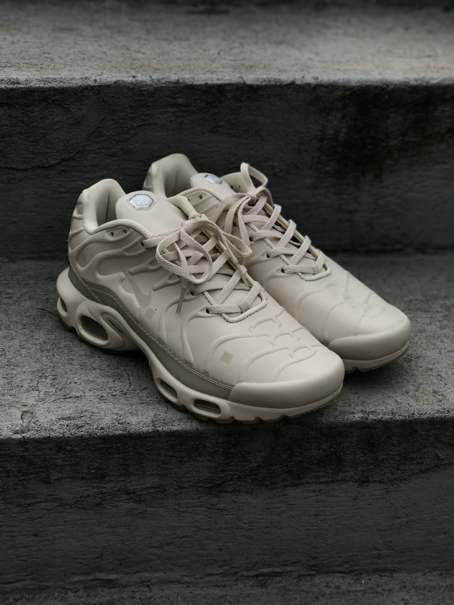 Nike Air Max Plus TN "Cream" / "Stone Black"