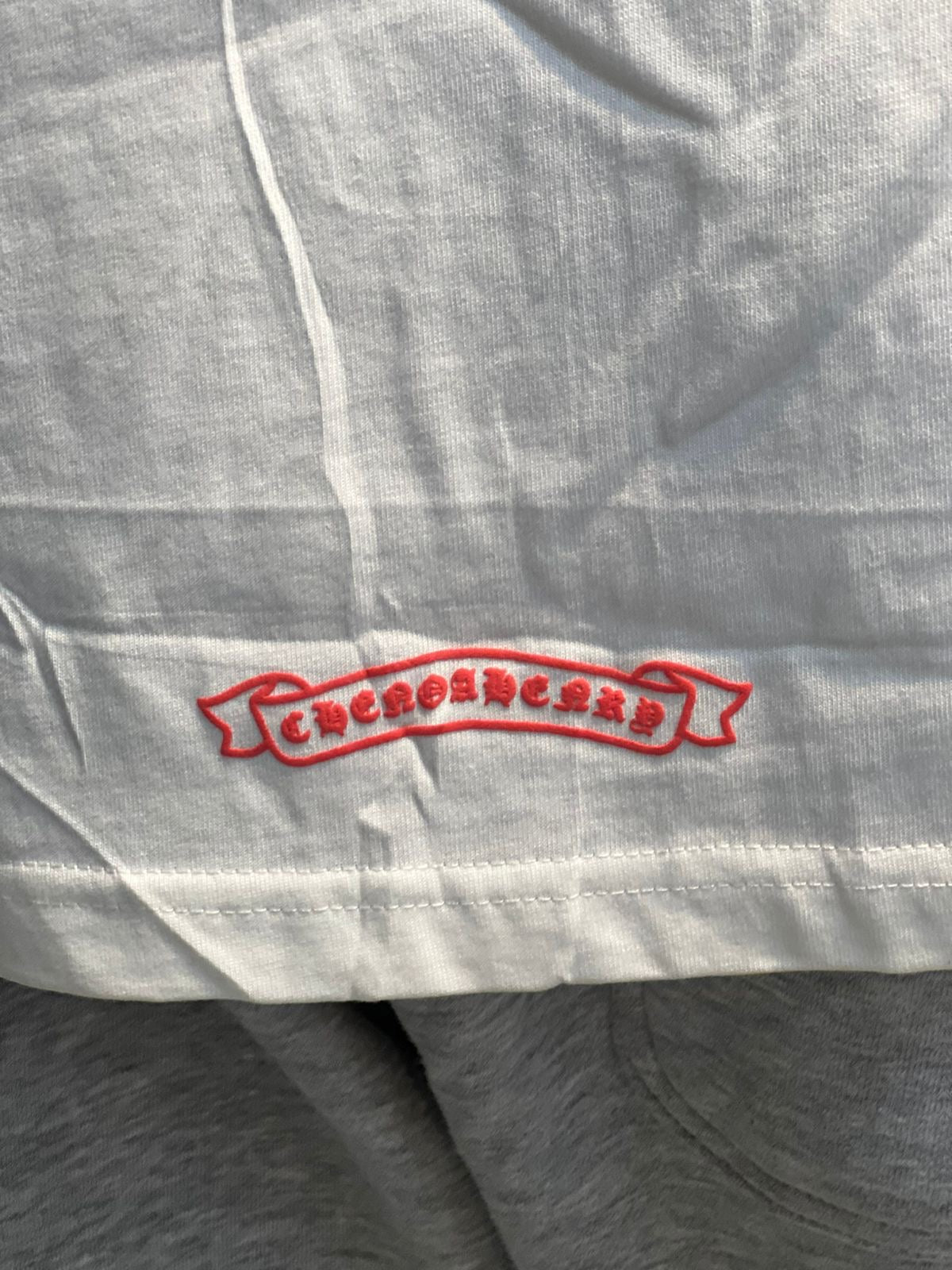 Camiseta Chrome Hearts “Pink Cross”