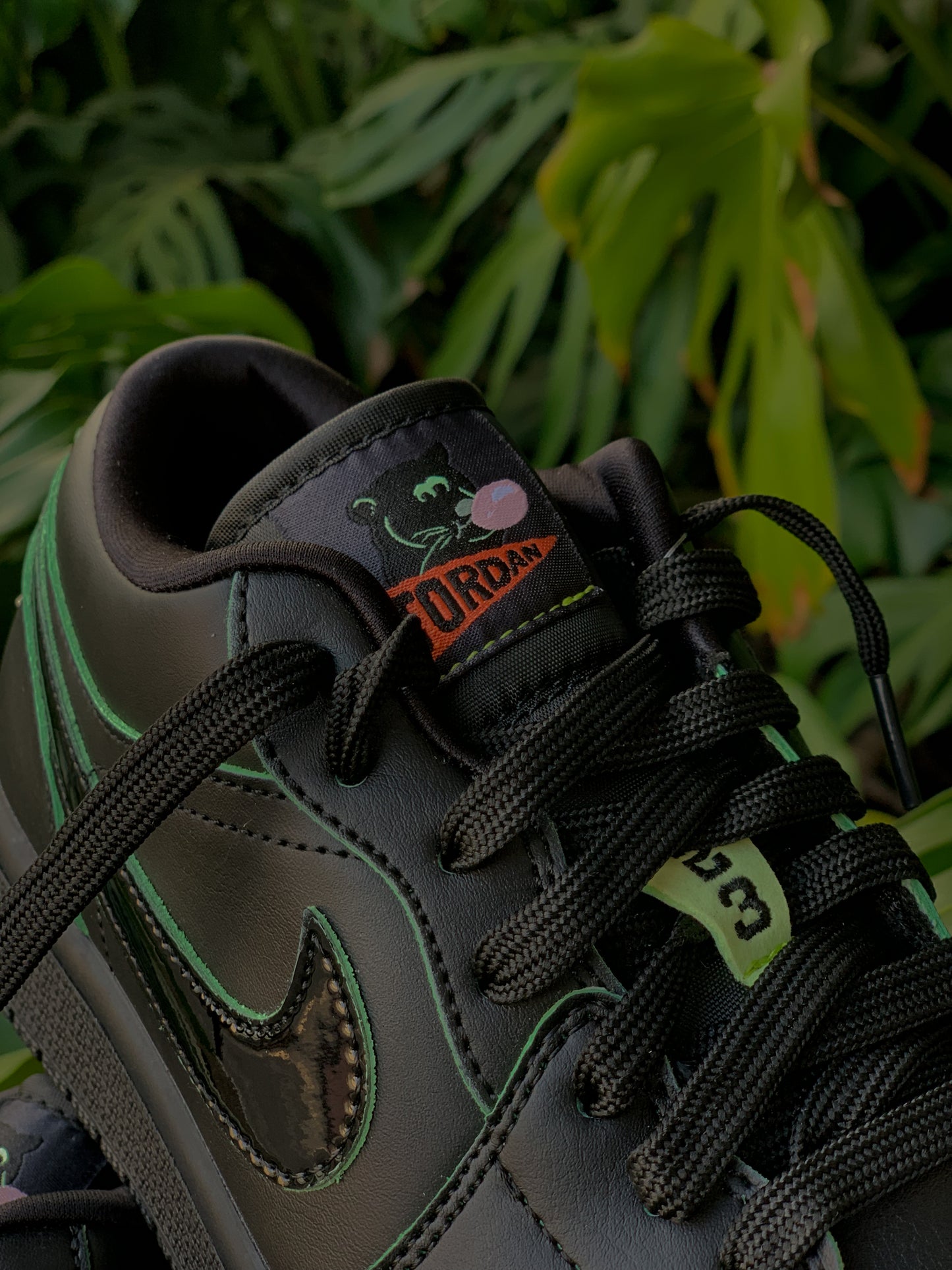 Air Jordan 1 Low SE "Black Cats Mascot"