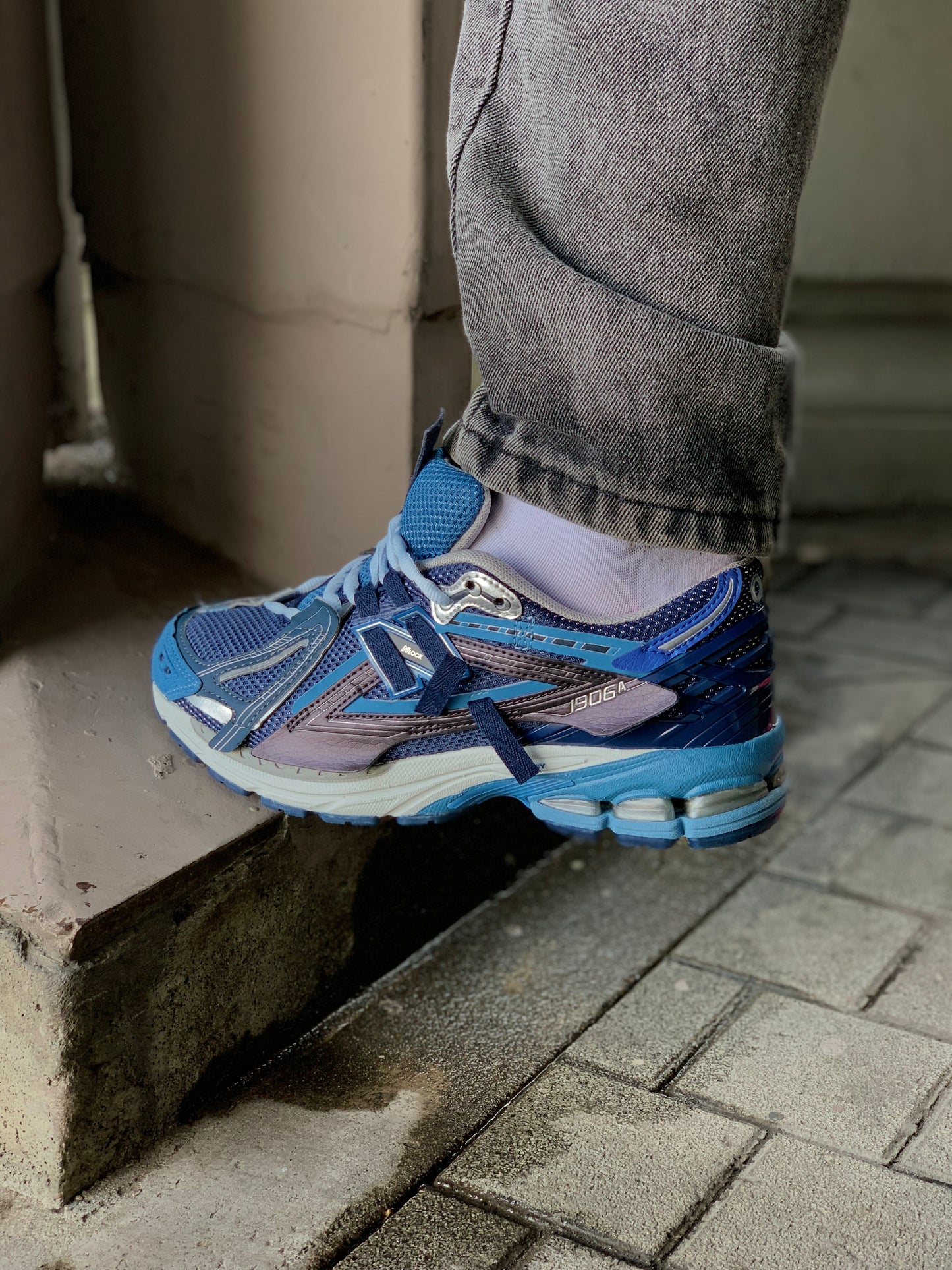 New Balance 1906R