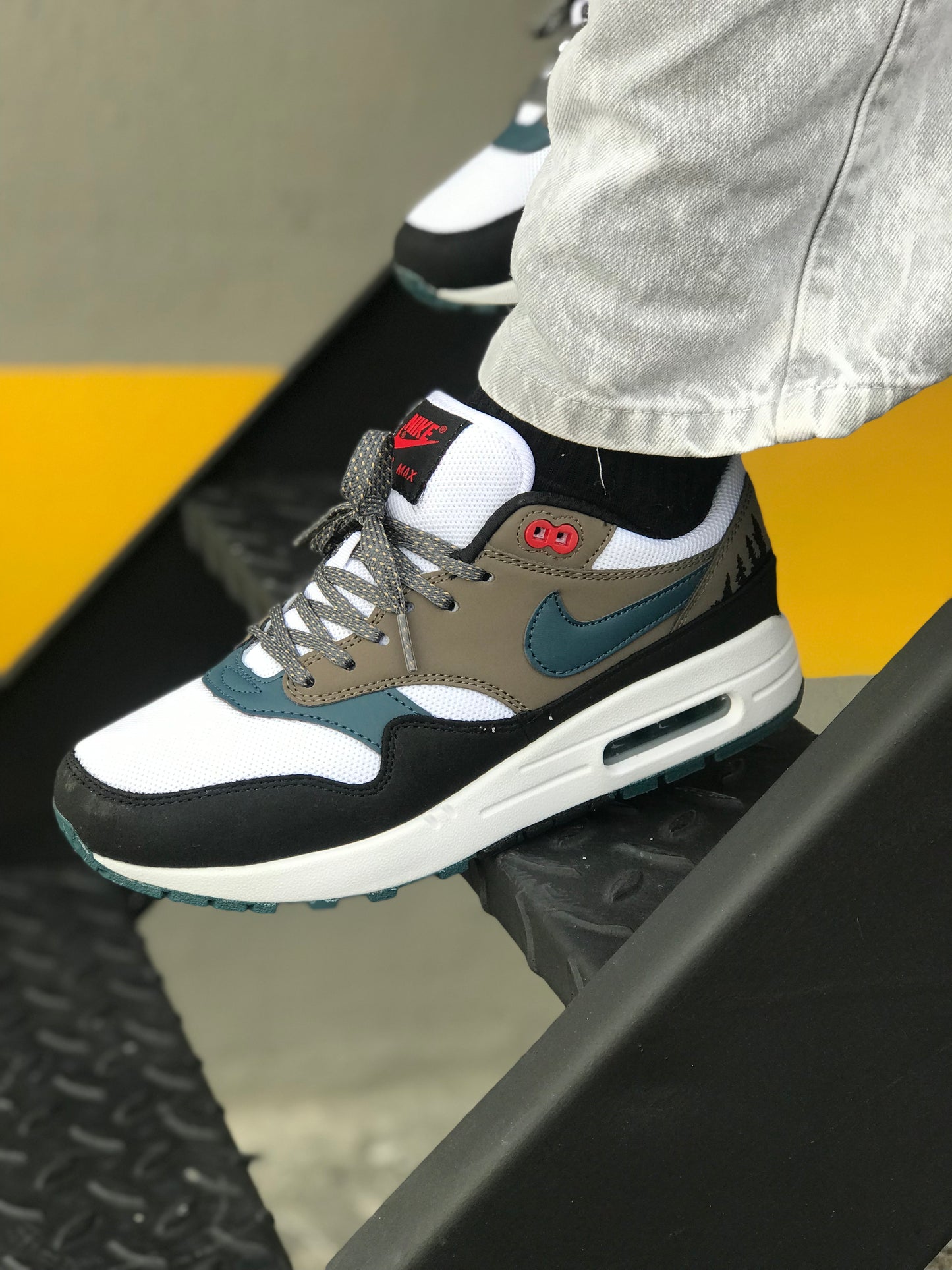 Nike Air Max "Escape Treeline"