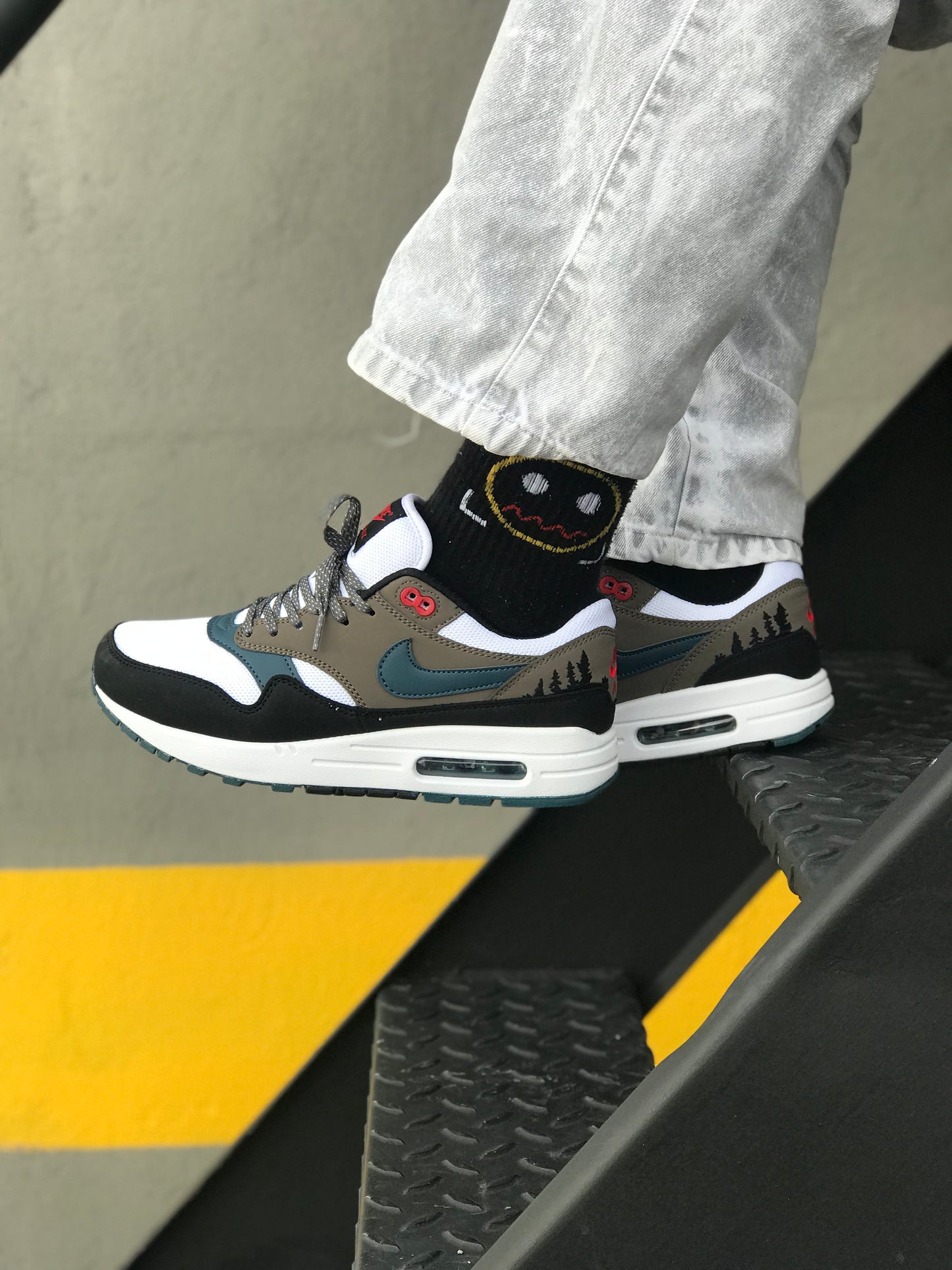 Nike Air Max "Escape Treeline"