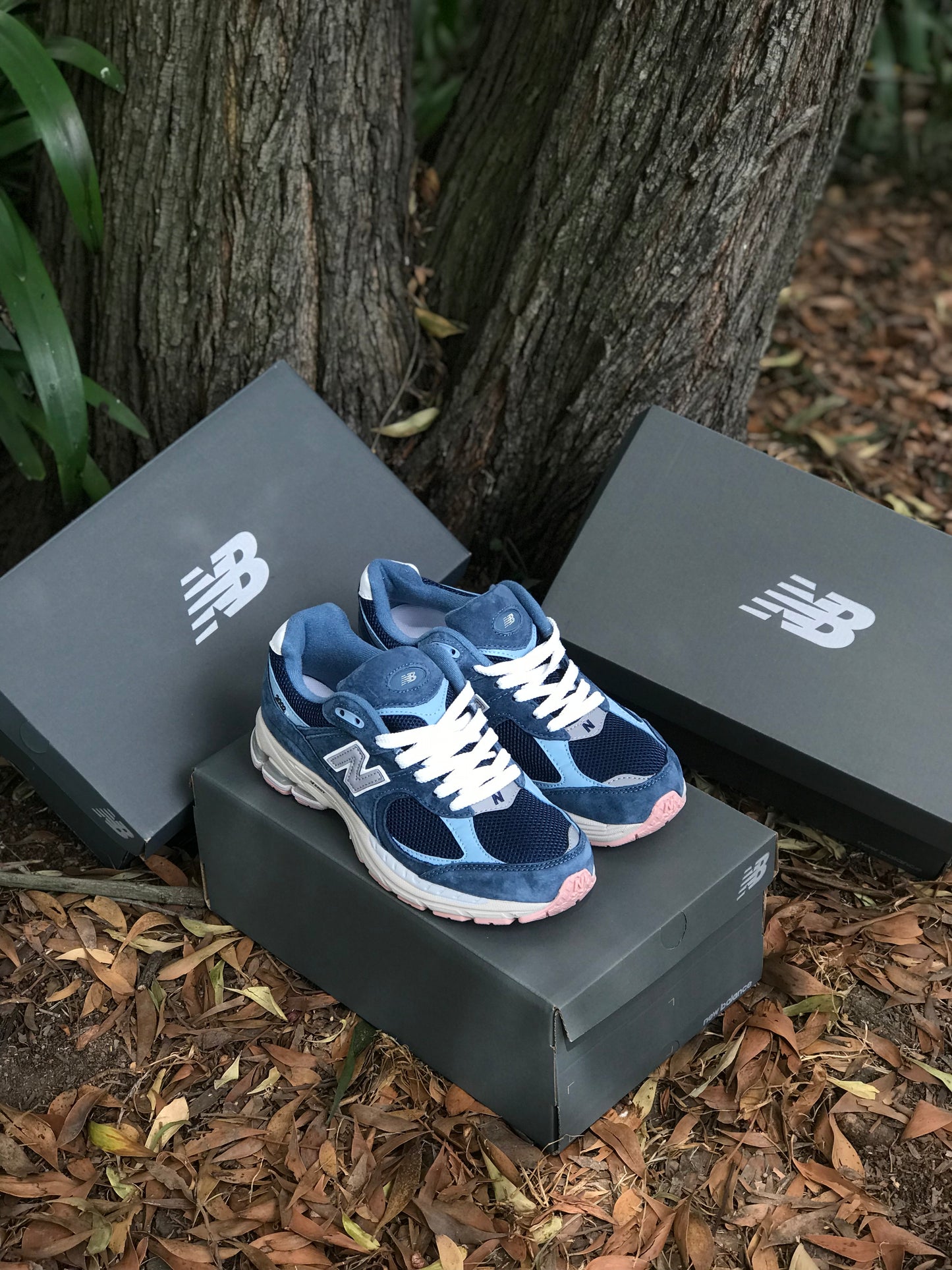 New Balance 2002R ''Black'' / ''Hazy Blue'' / ''Pine''