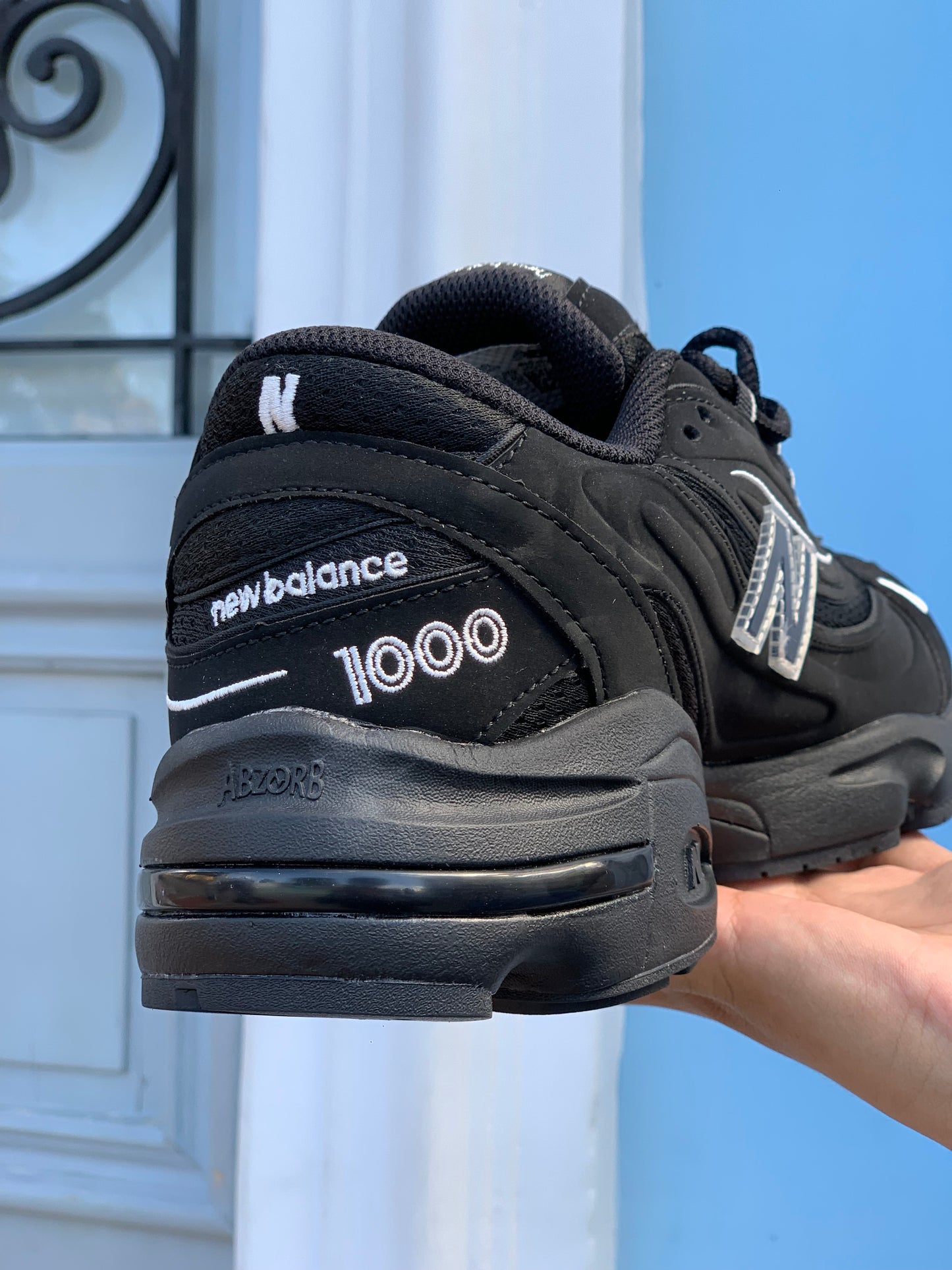 New Balance 1000 Black - White