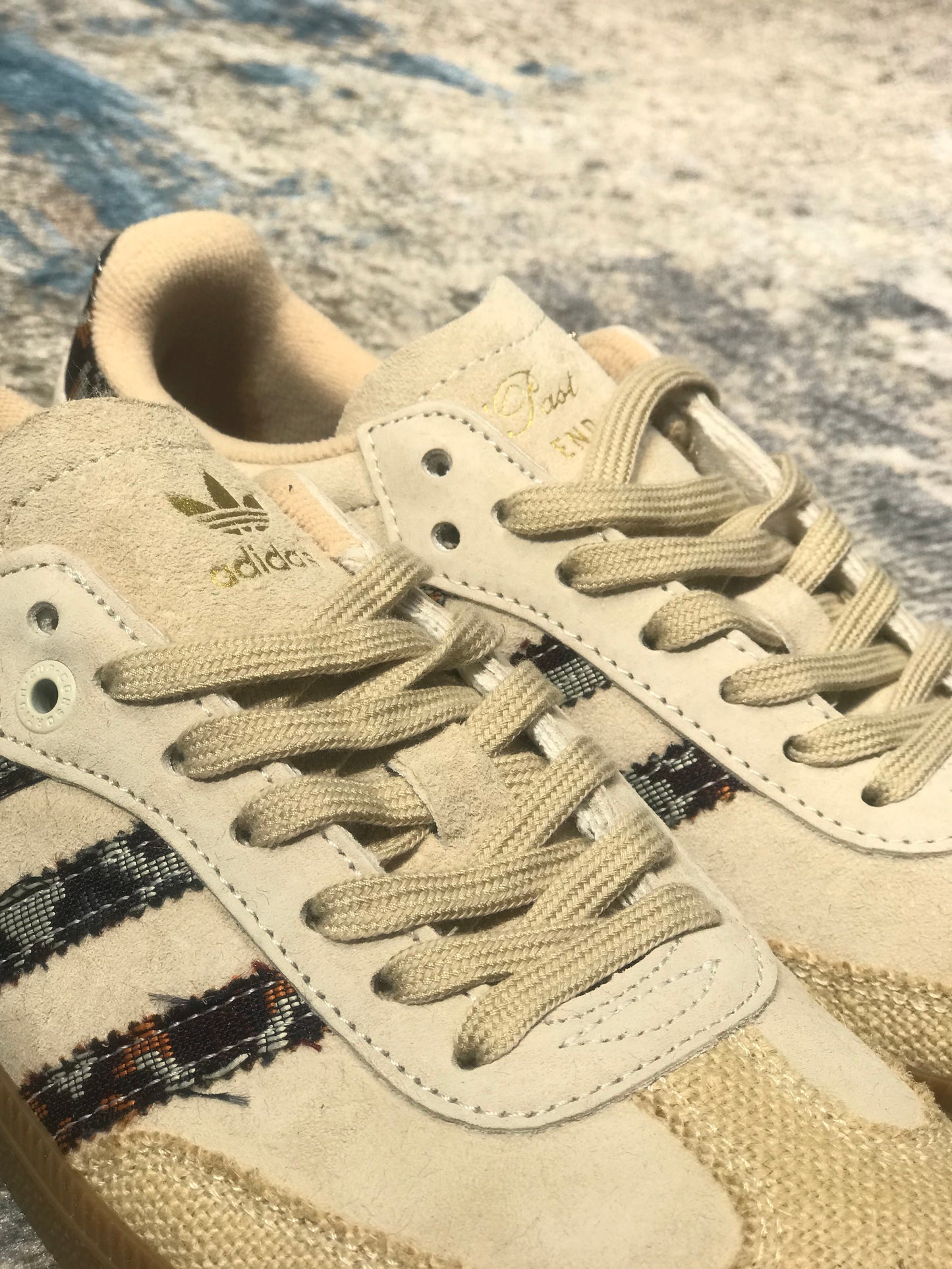 Adidas Samba OG x End