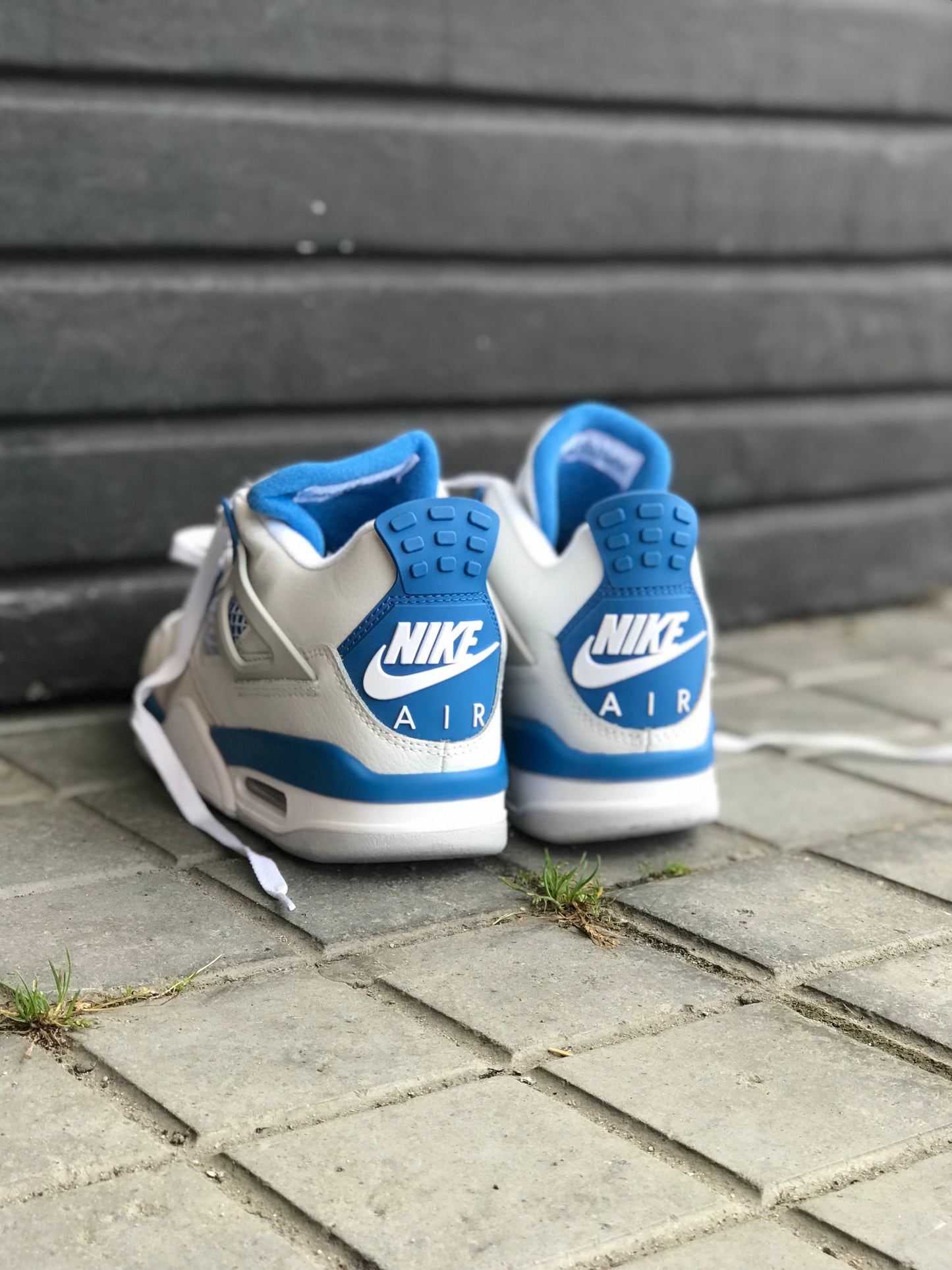 Air Jordan 4 Military Blue