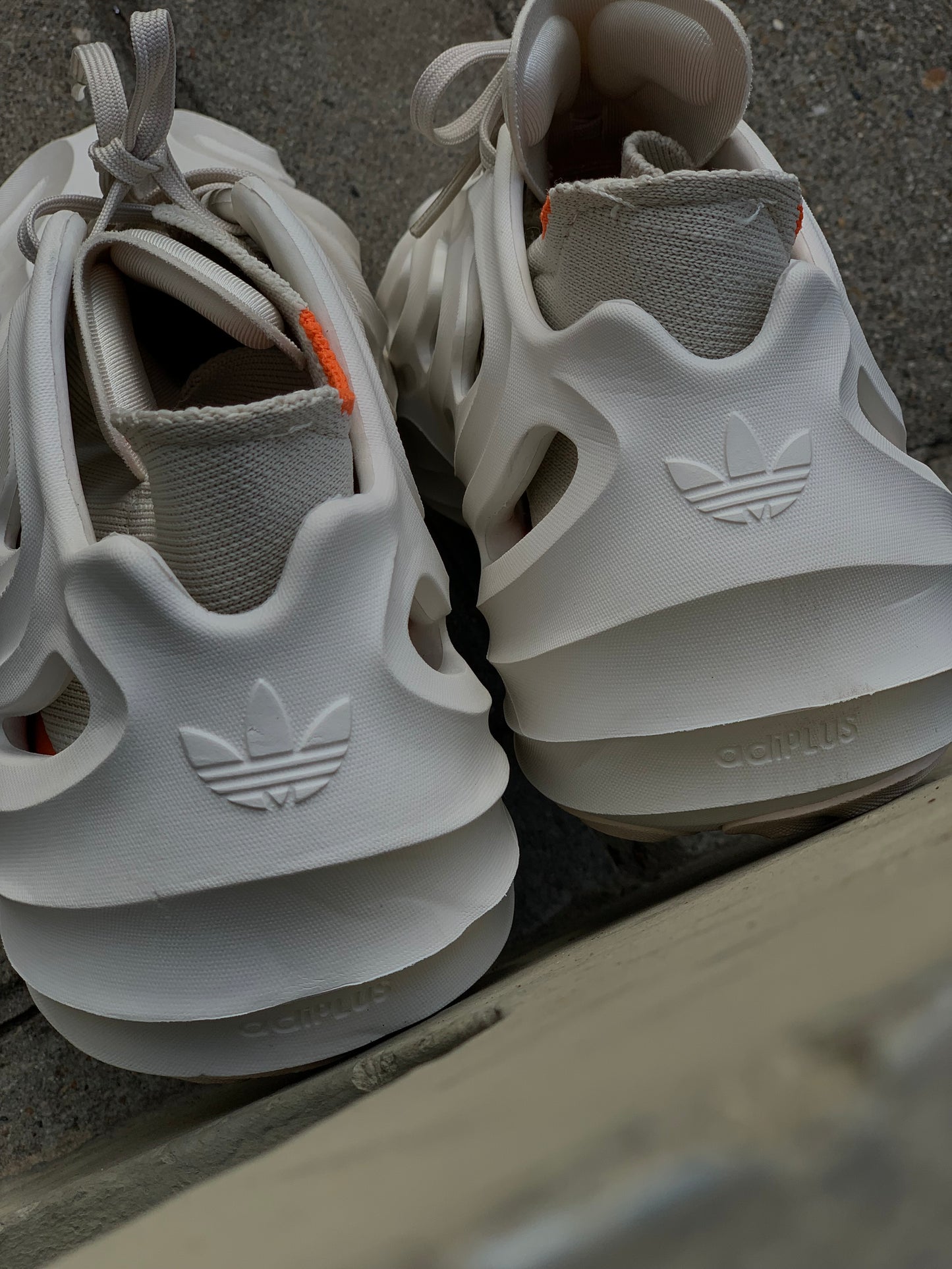 Adidas adiFOM Q BLANCO ROTO