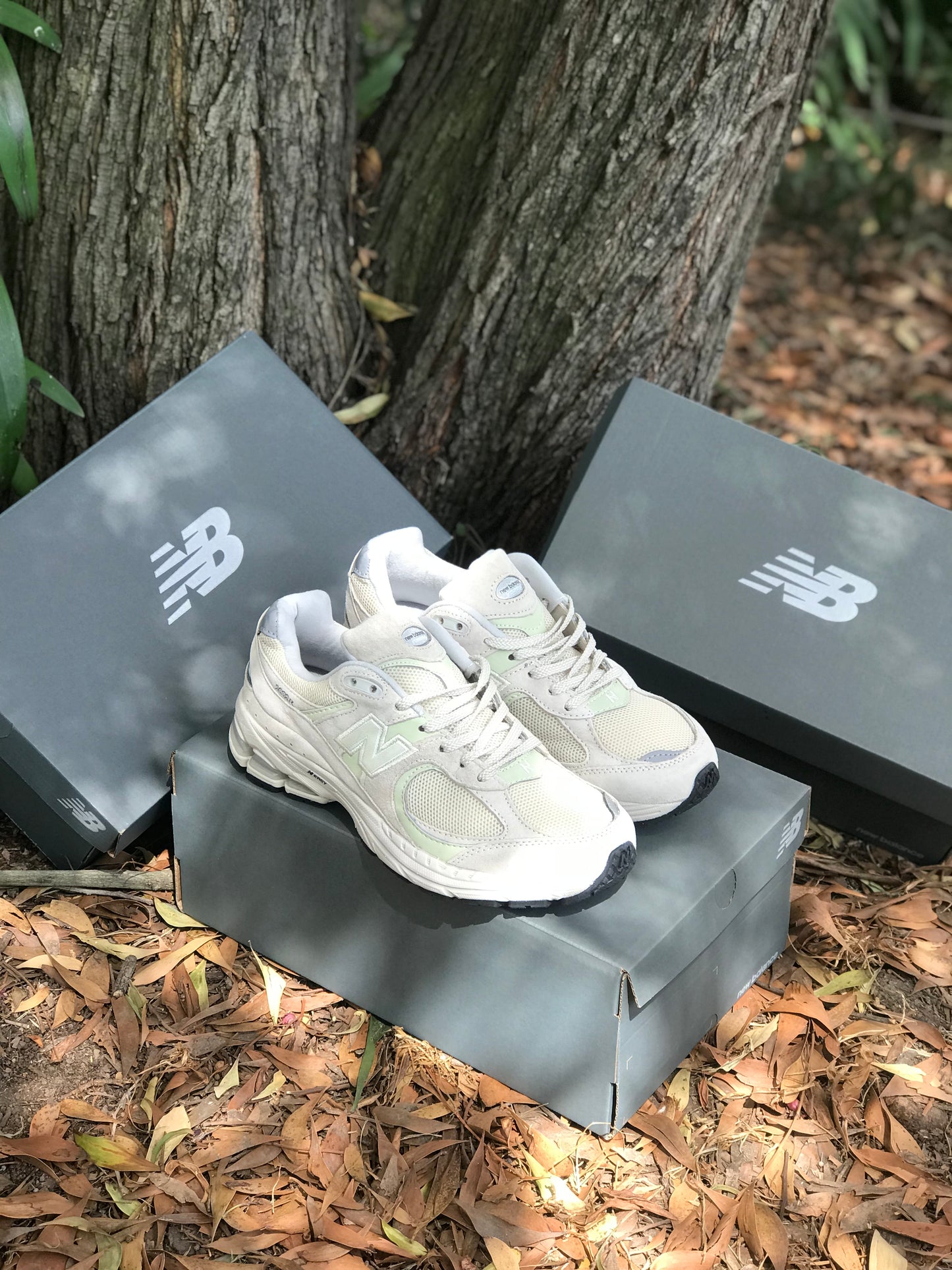 New Balance 2002R ''Black'' / ''Hazy Blue'' / ''Pine''