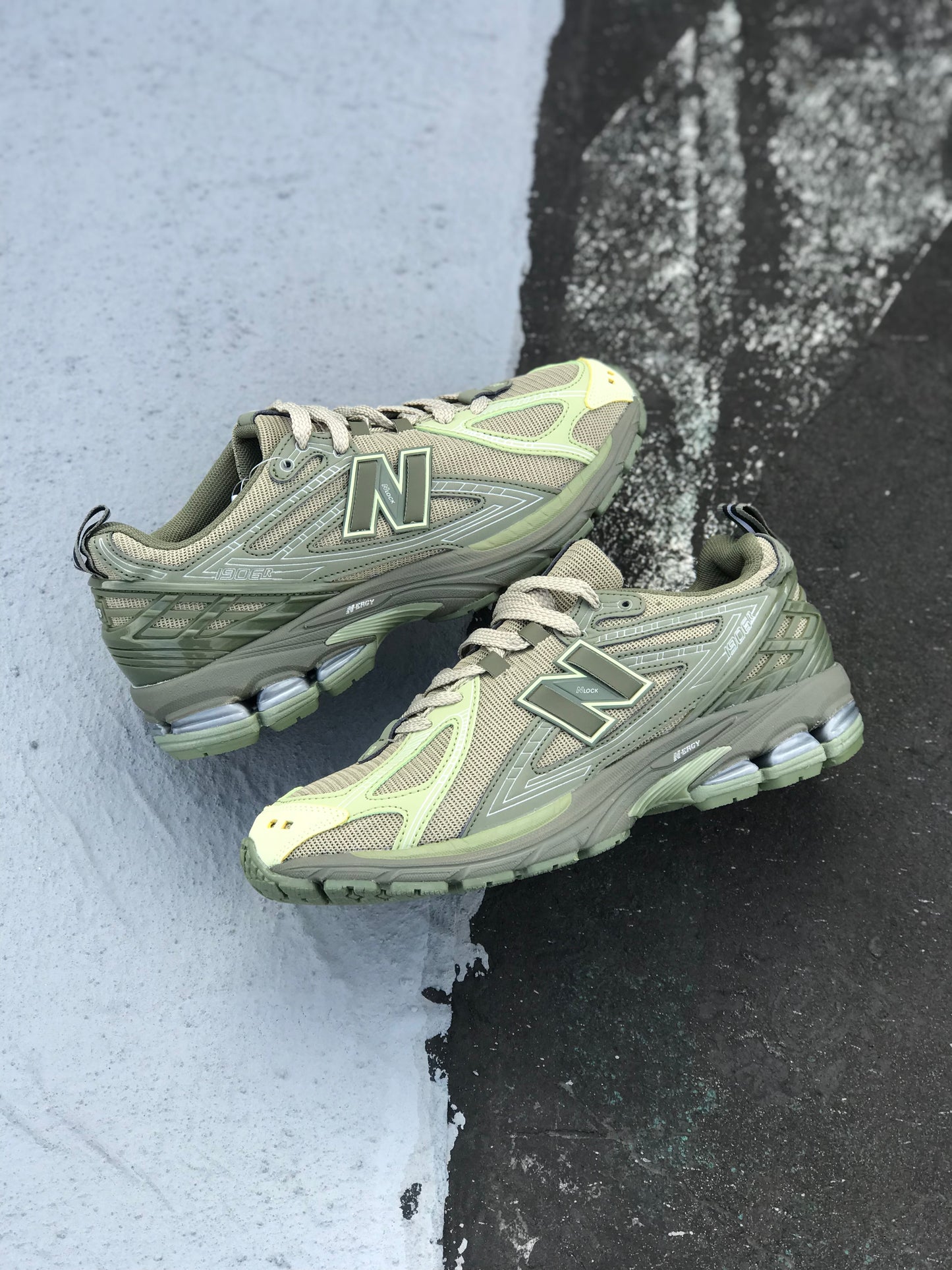 New Balance 1906R Dark Moss