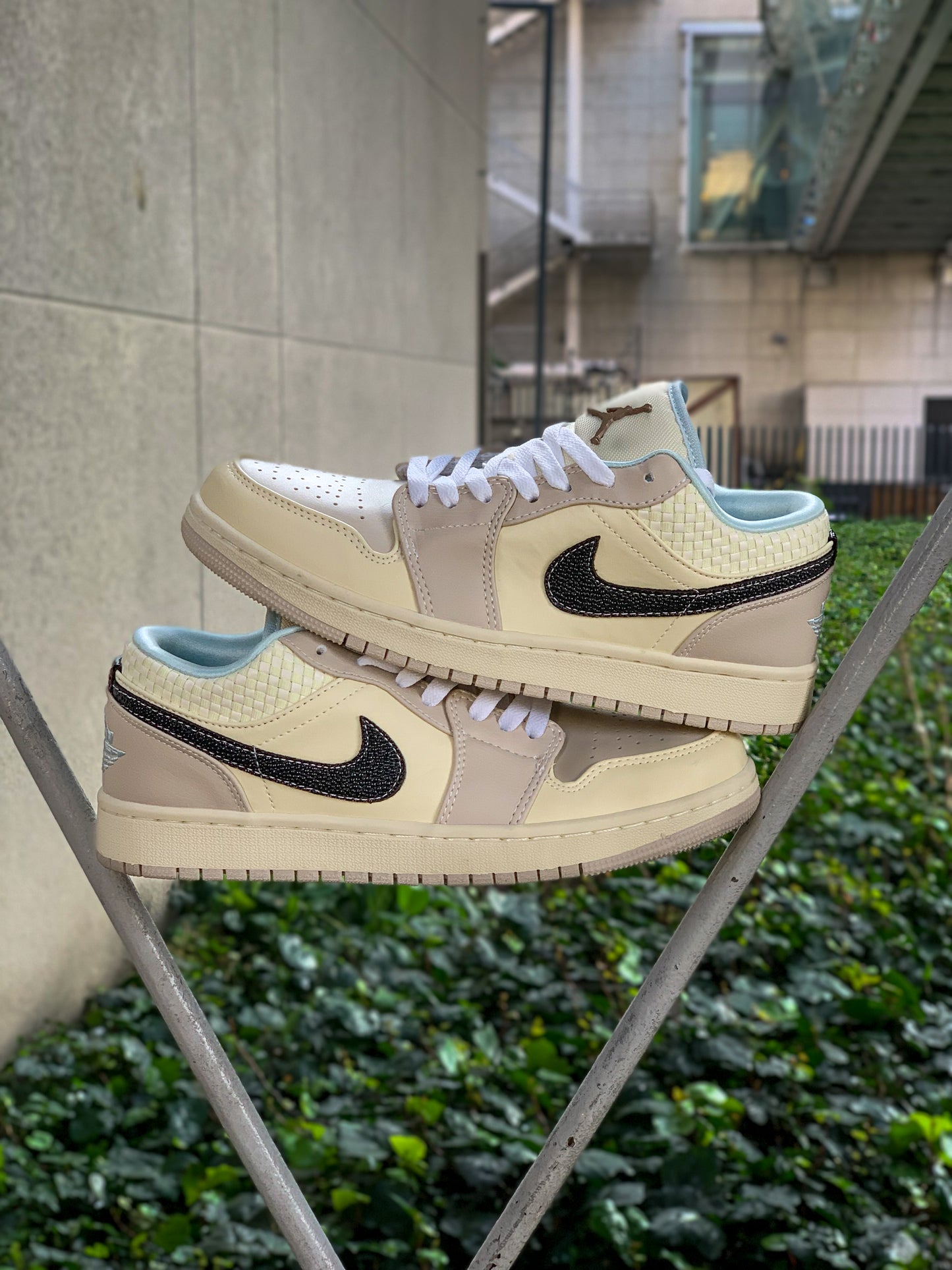 Air Jordan 1 Low Sandrift