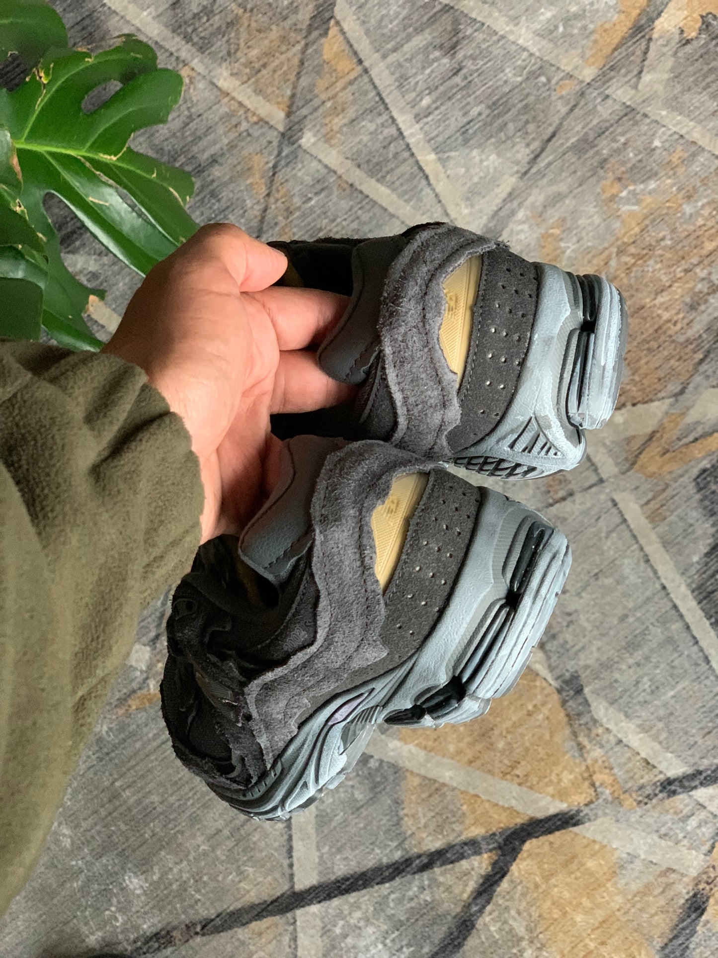 New Balance 2002R Black