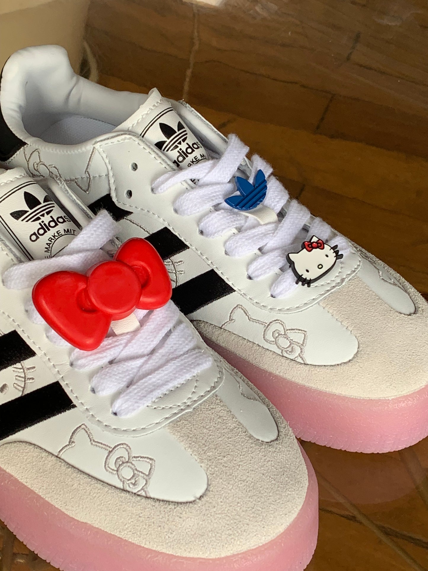 Adidas Sambae Hello Kitty
