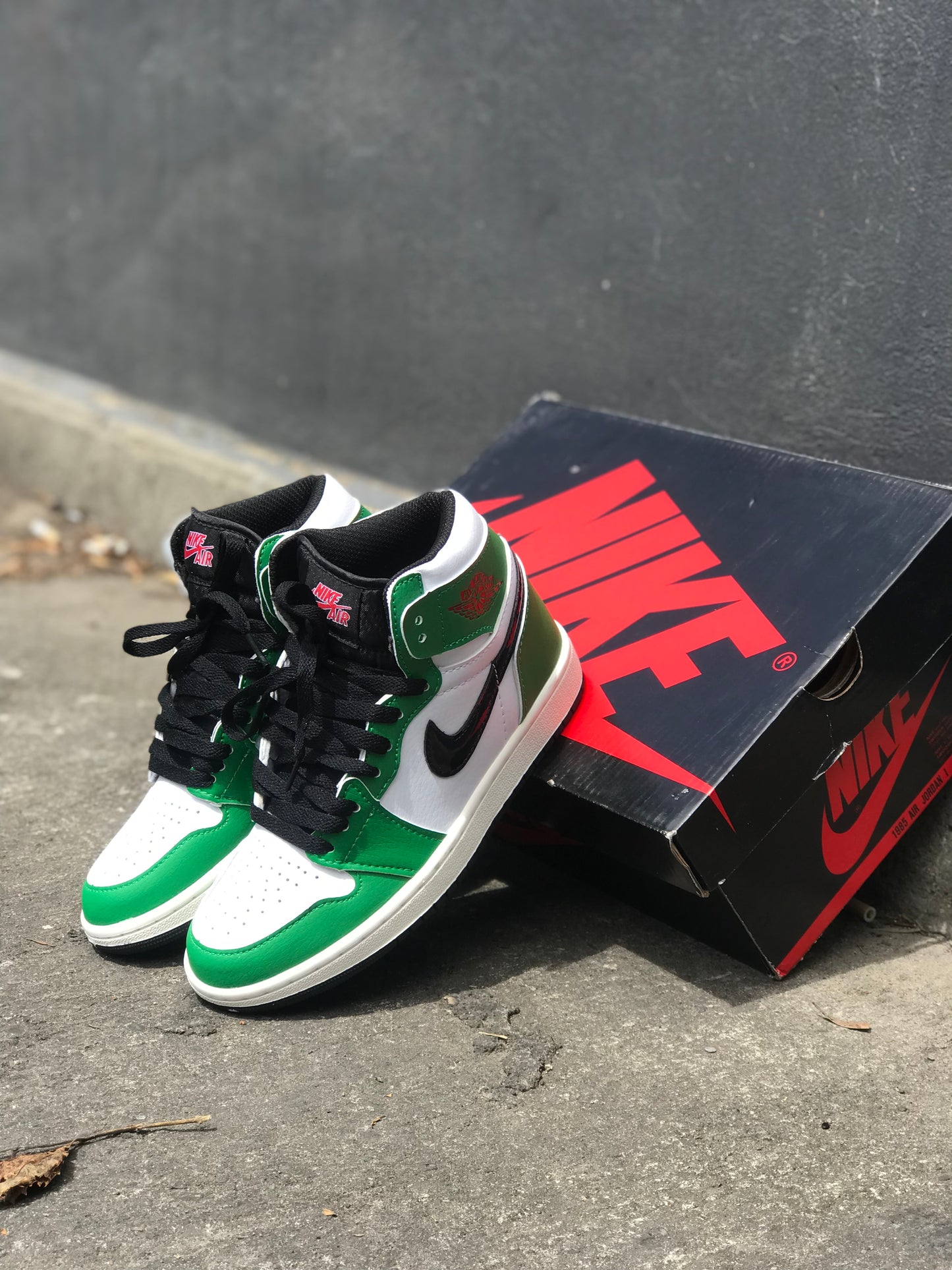 Air Jordan Retro 1 High OG ''Green''