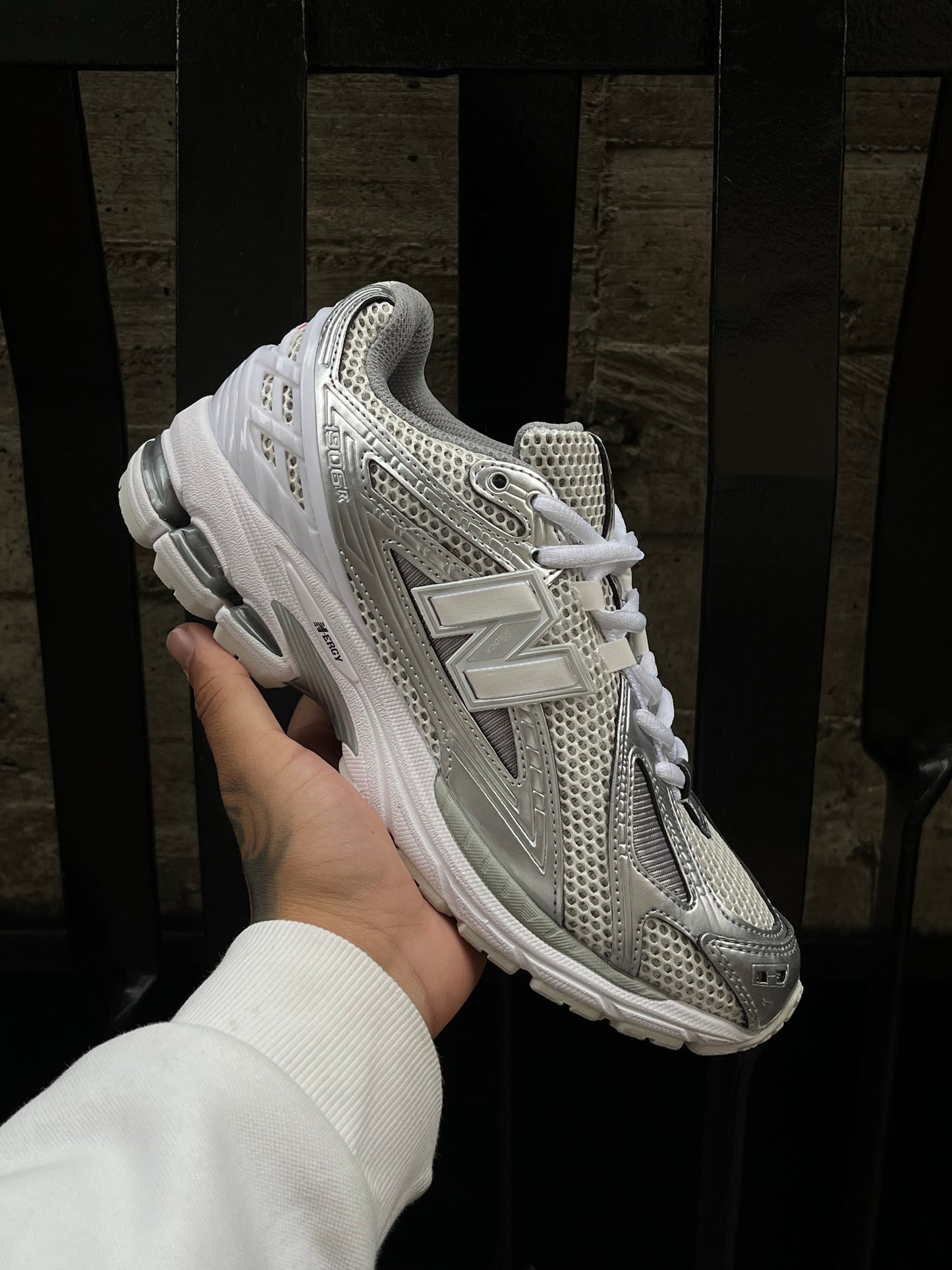 New Balance 1906R