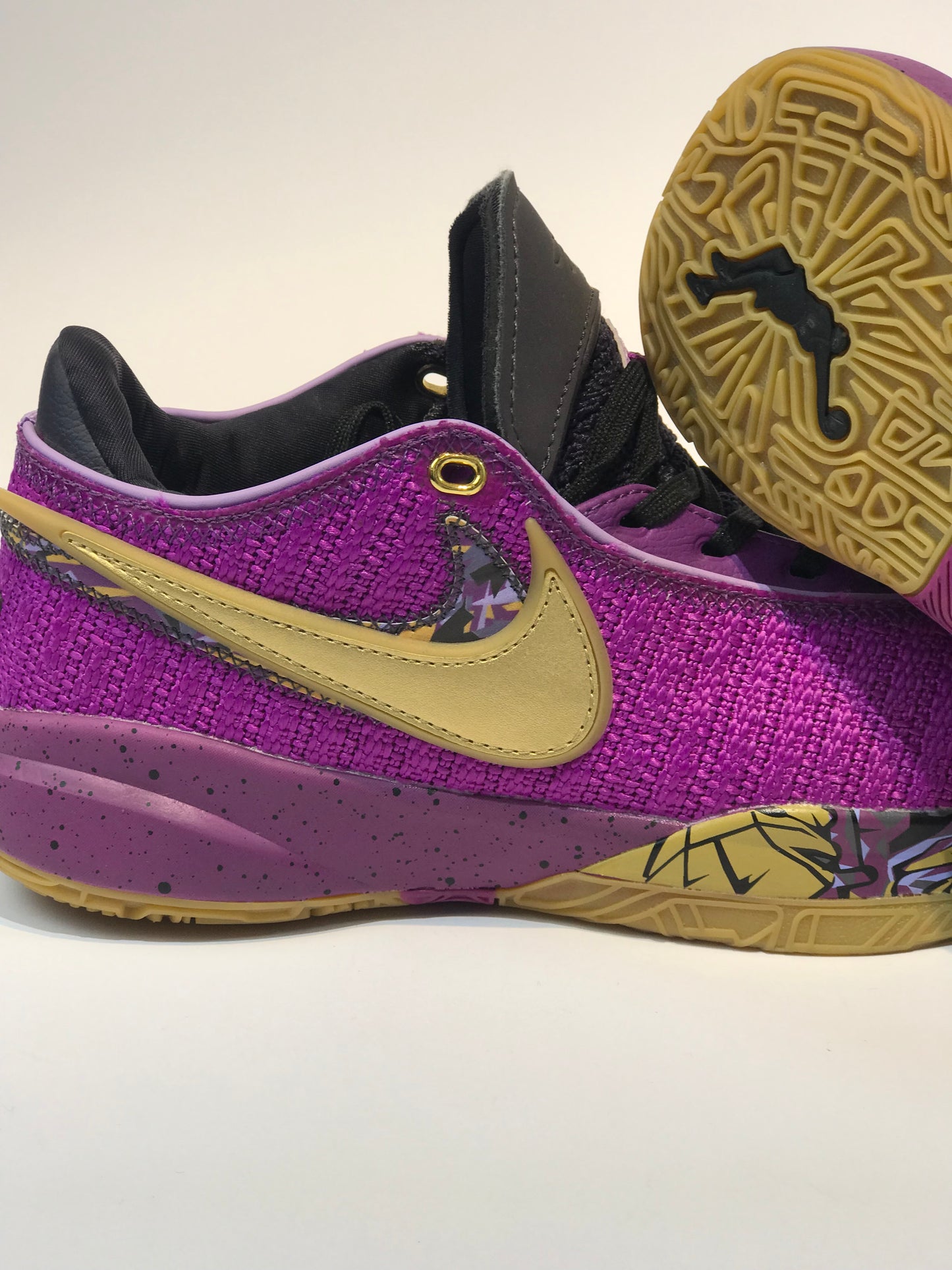 Nike LeBron 20 "Vivid Purple"