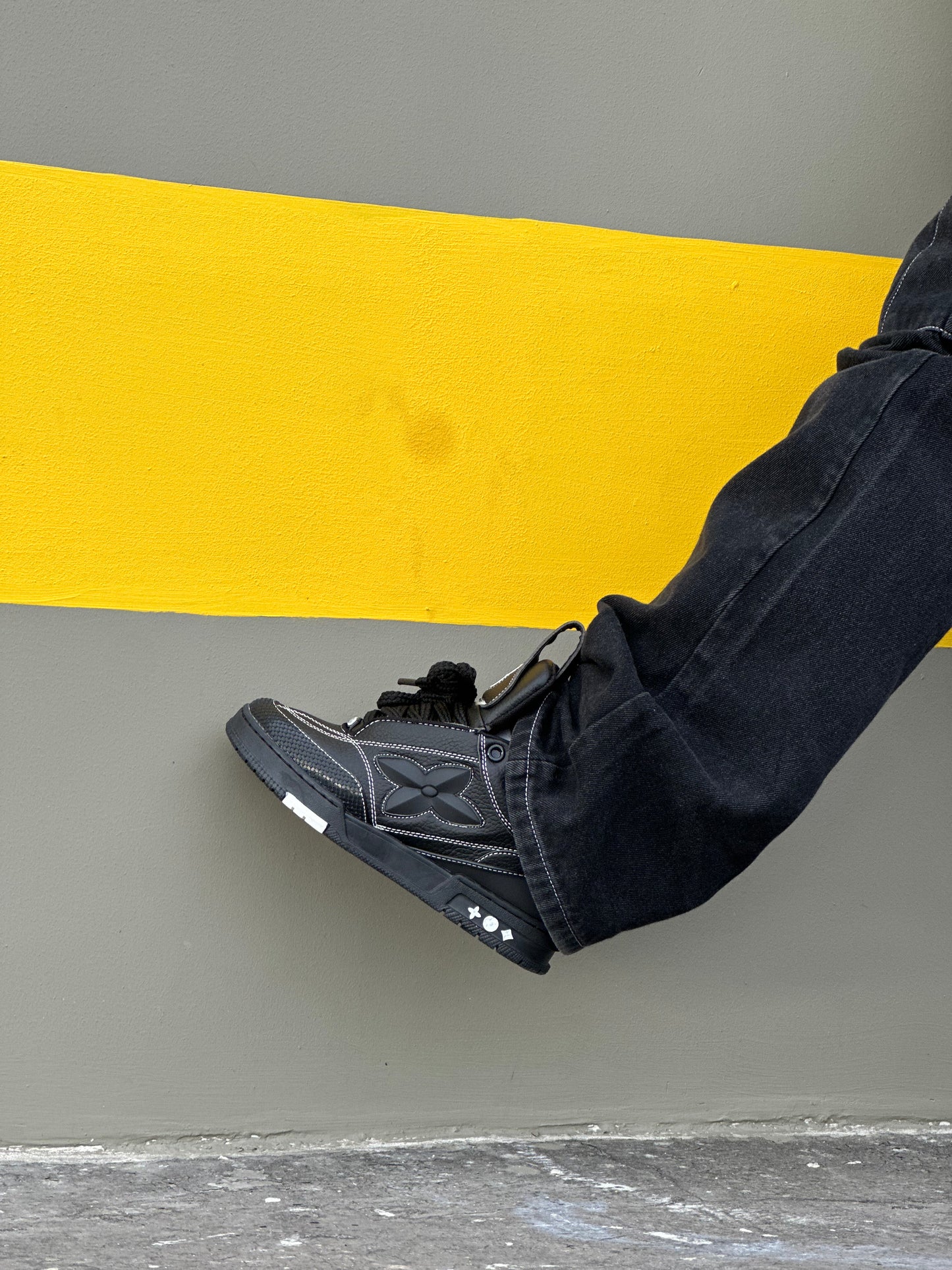 Louis Vuitton LV Skate Black