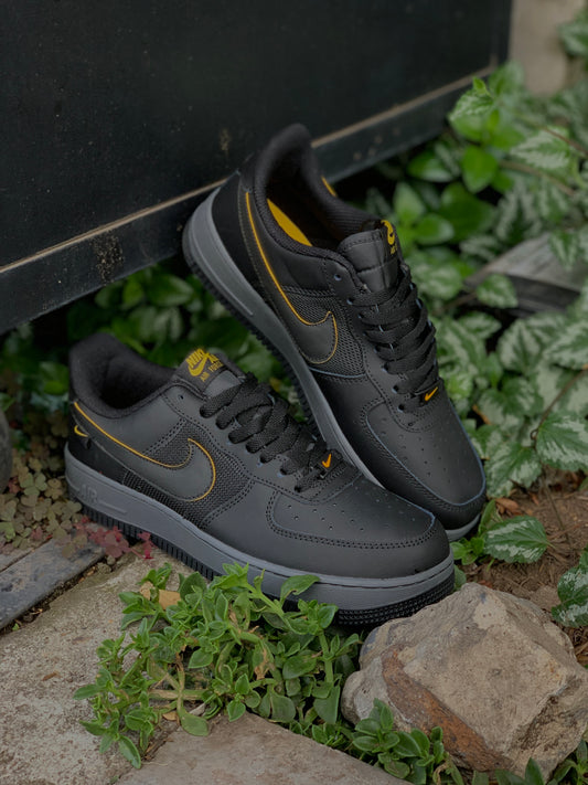 Nike Air Force One 07 Black University Gold