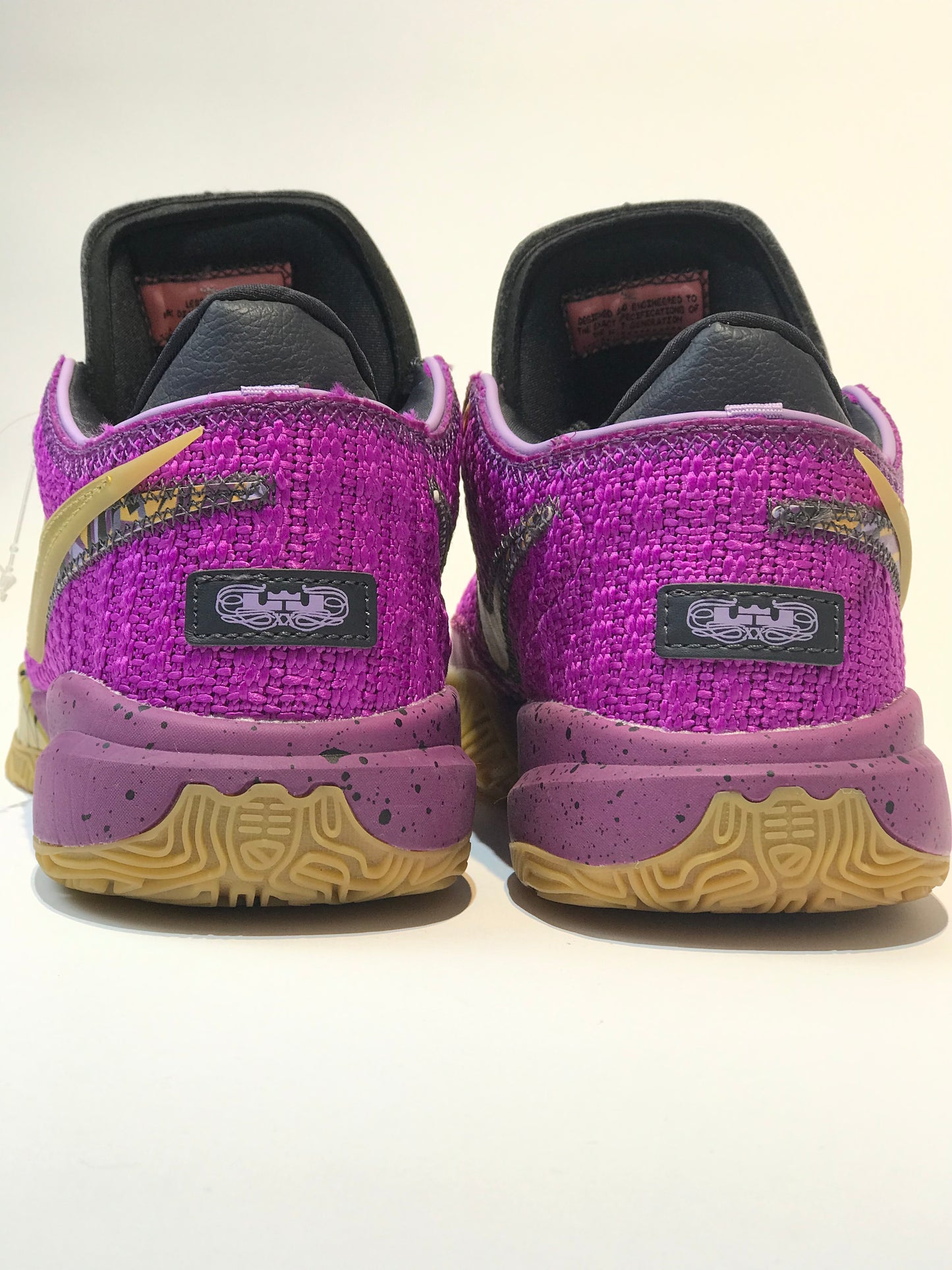 Nike LeBron 20 "Vivid Purple"