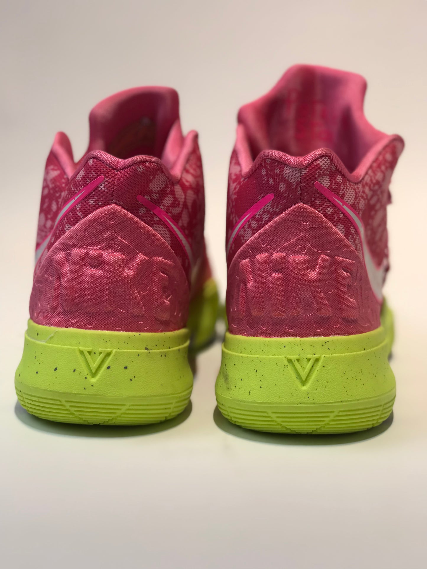 Nike Kyrie Irving 5 x Patricio Estrella