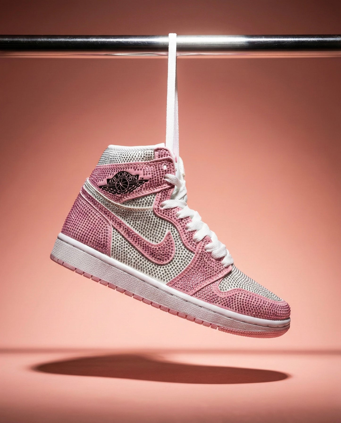 Air Jordan Retro 1 Swarovski Rosa