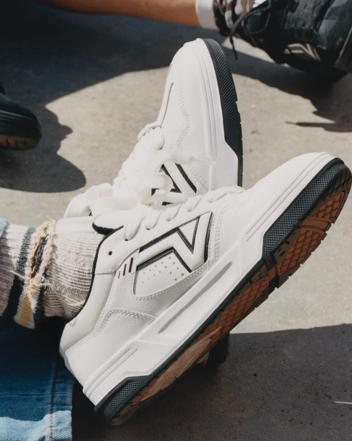 Vans Upland White - Black