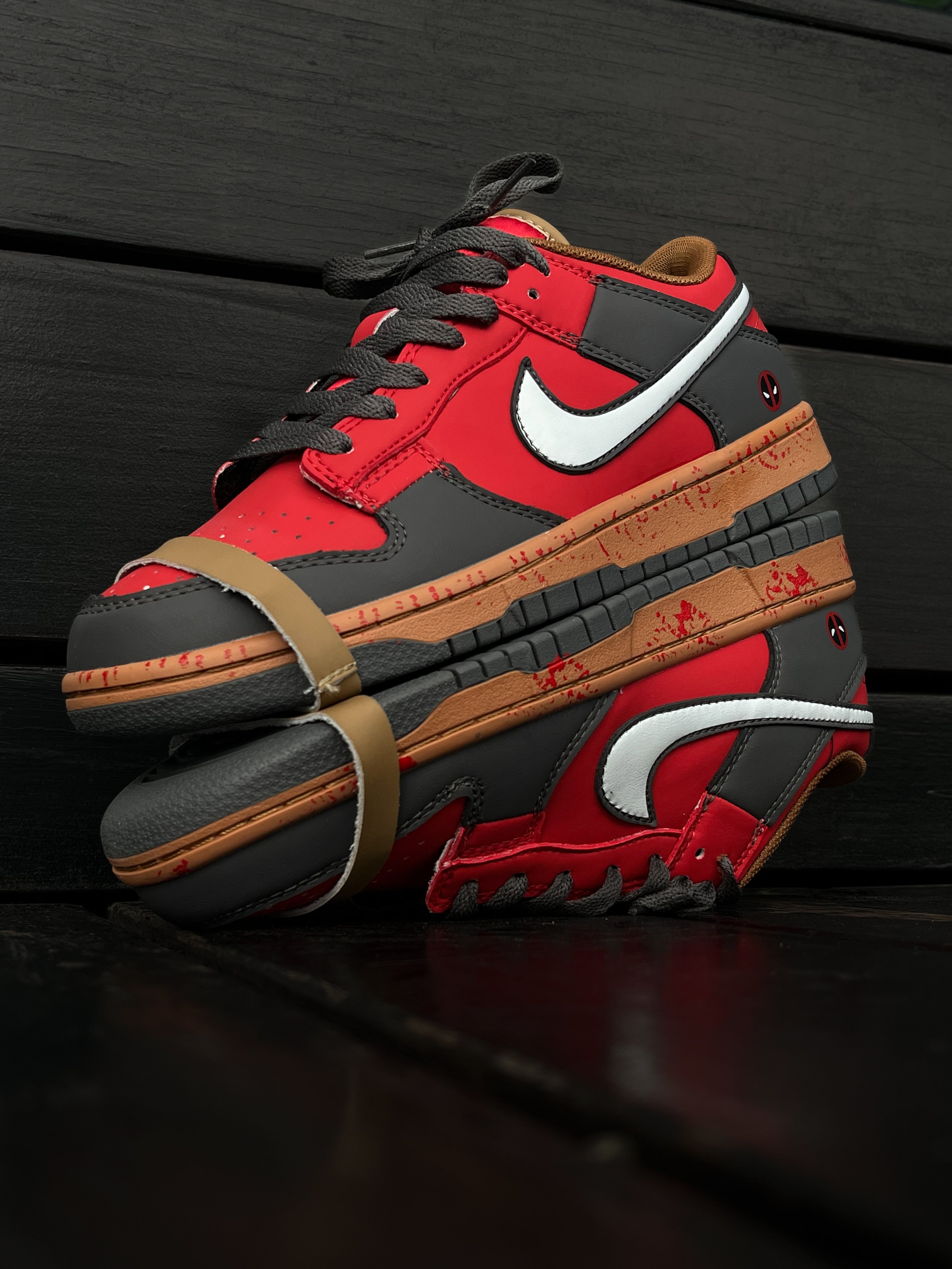 Nike SB Dunk Low x Deadpool – SICKOBOG