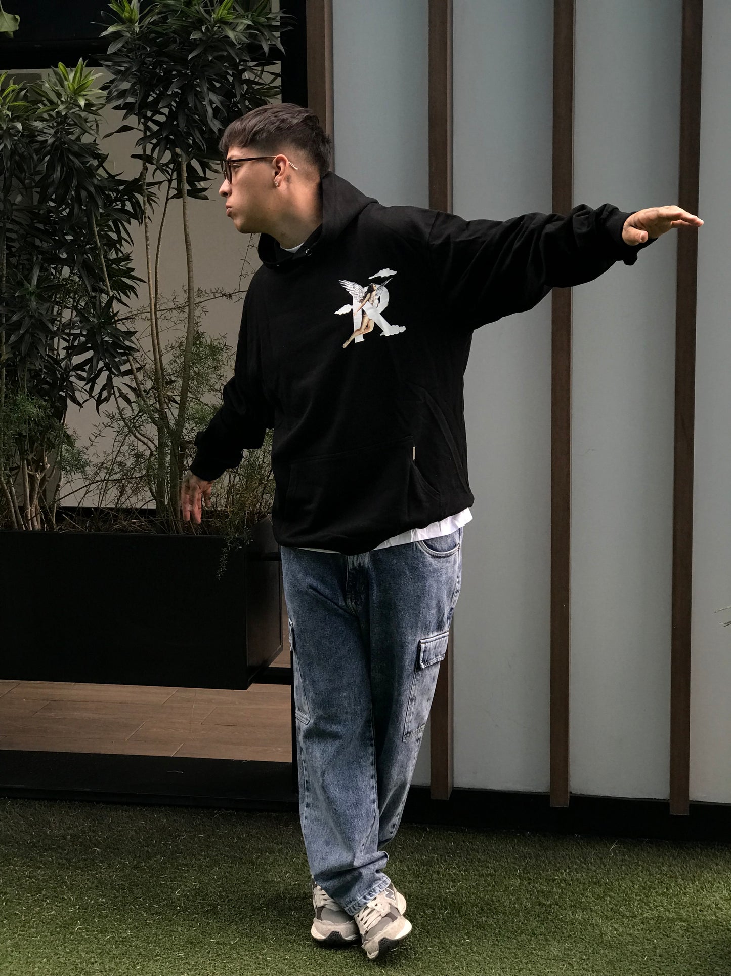 Represent Hoodie🕊️