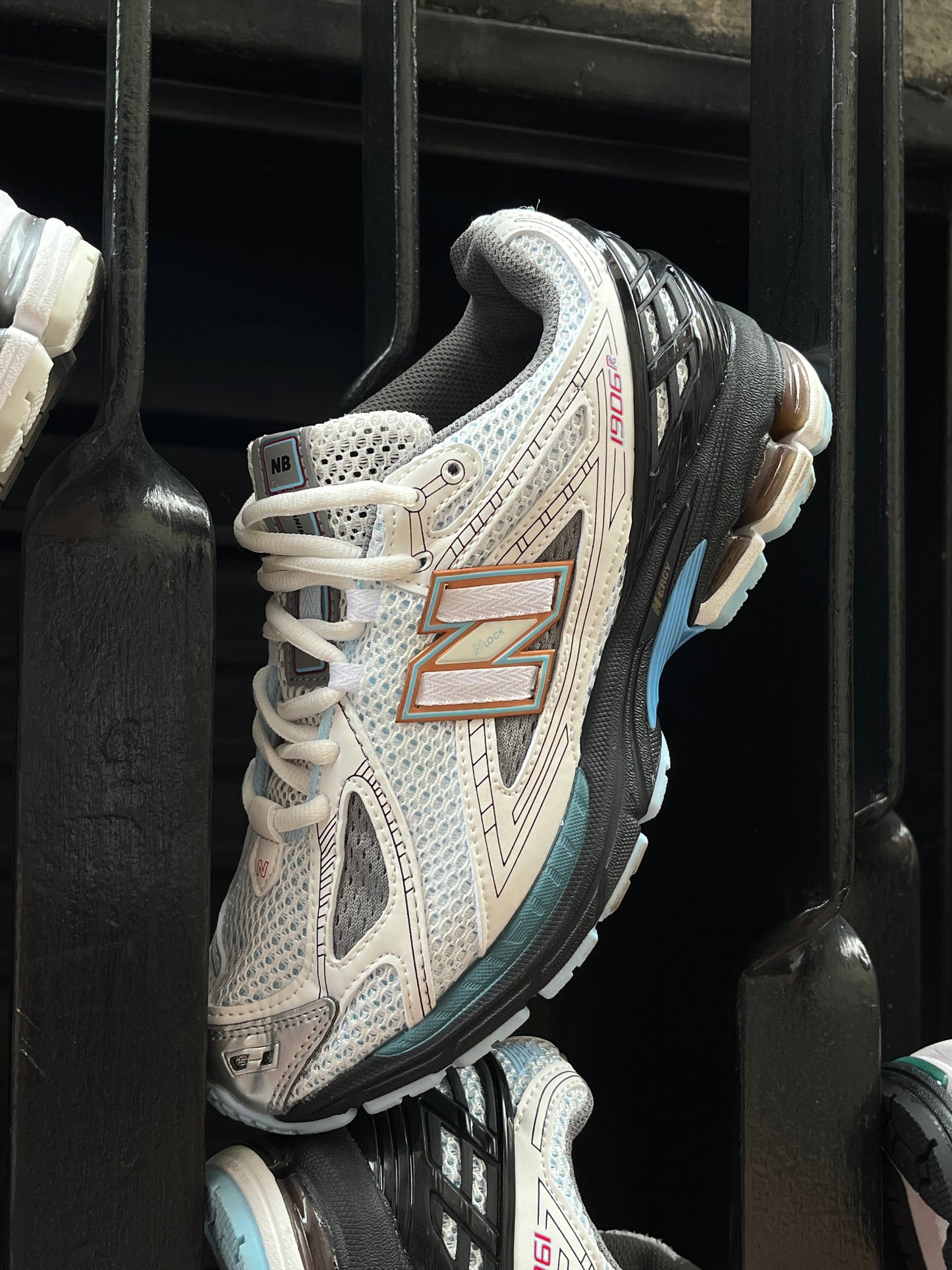 New Balance 1906R