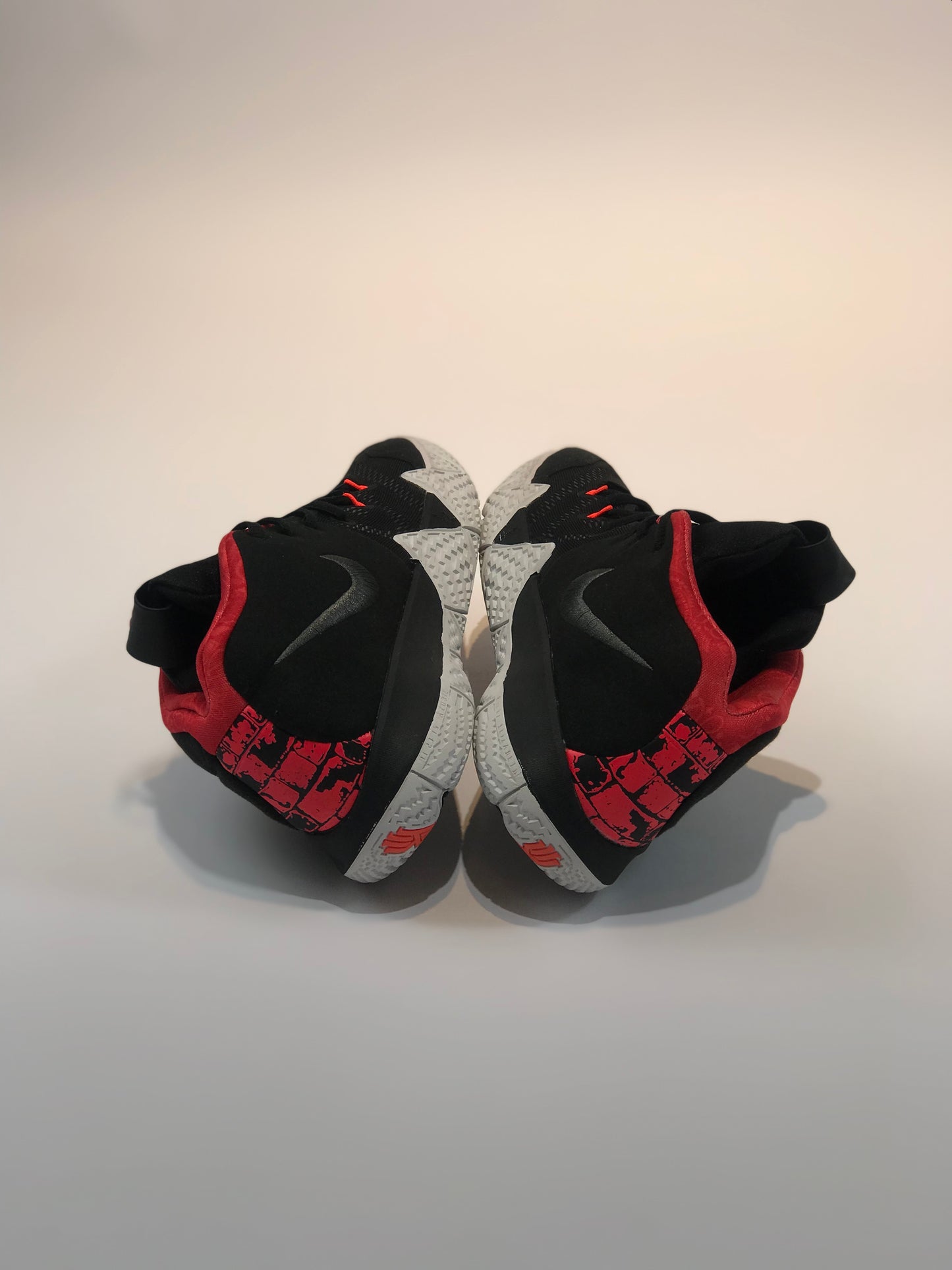 Nike Kyrie Irving 4 "Bred"