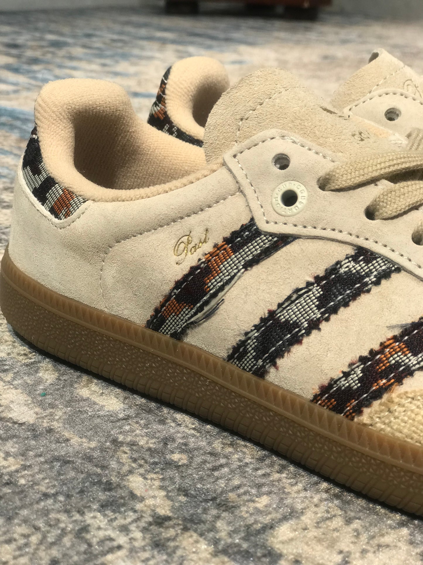 Adidas Samba OG x End