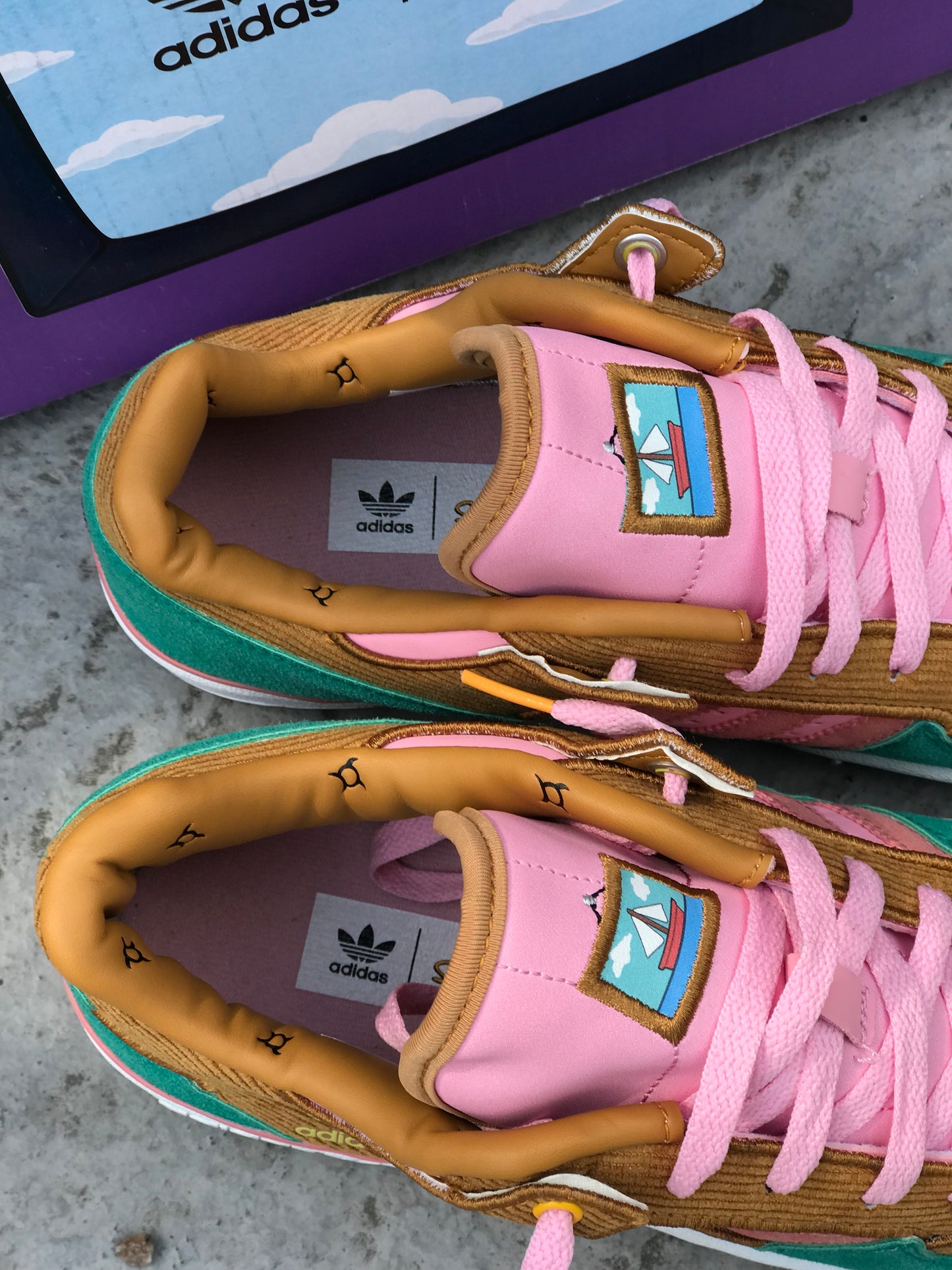 Adidas Forúm, Low “Los Simpson”