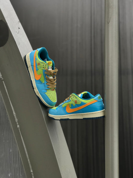 Nike Dunk Low x Scooby Doo