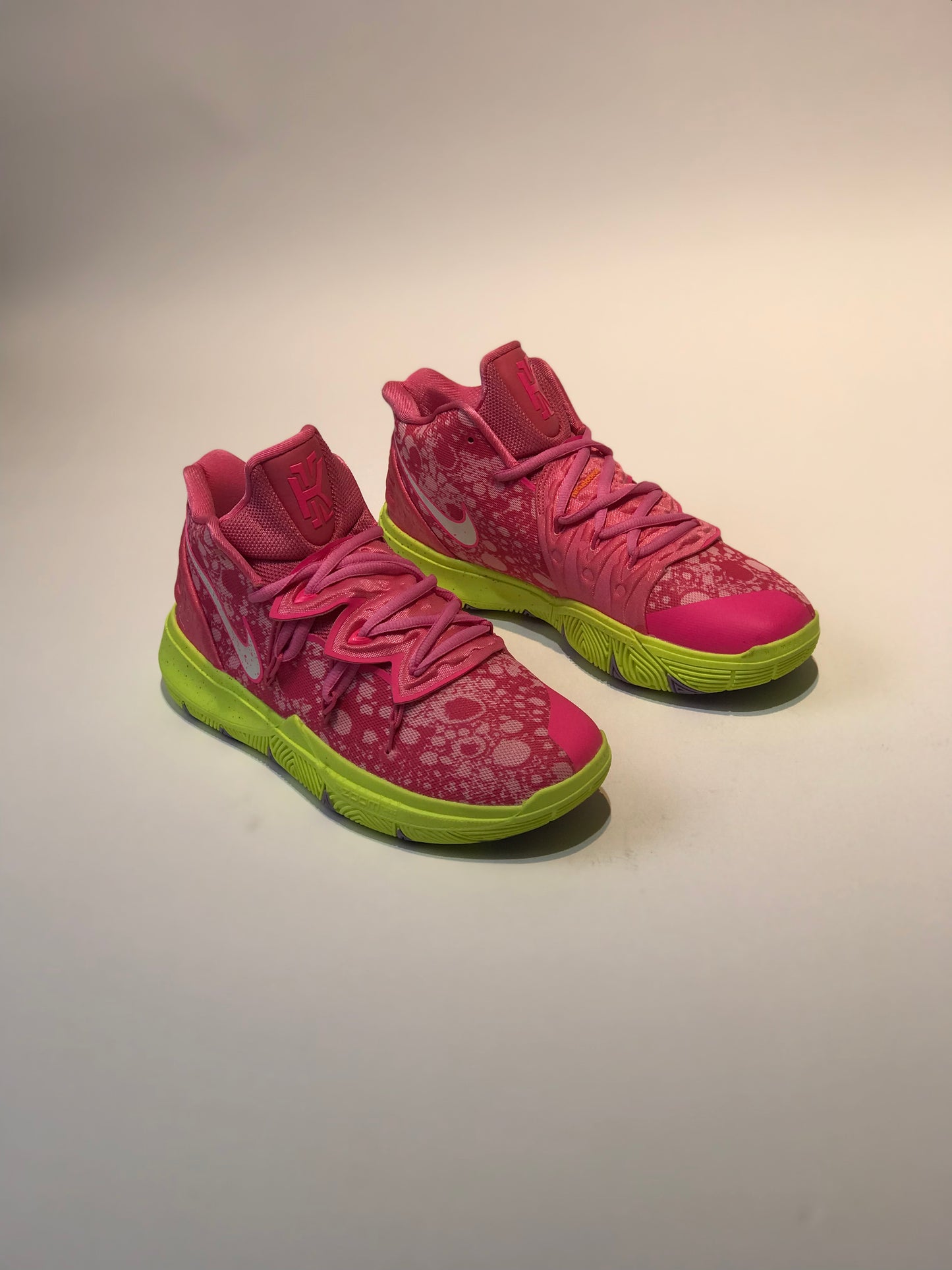 Nike Kyrie Irving 5 x Patricio Estrella