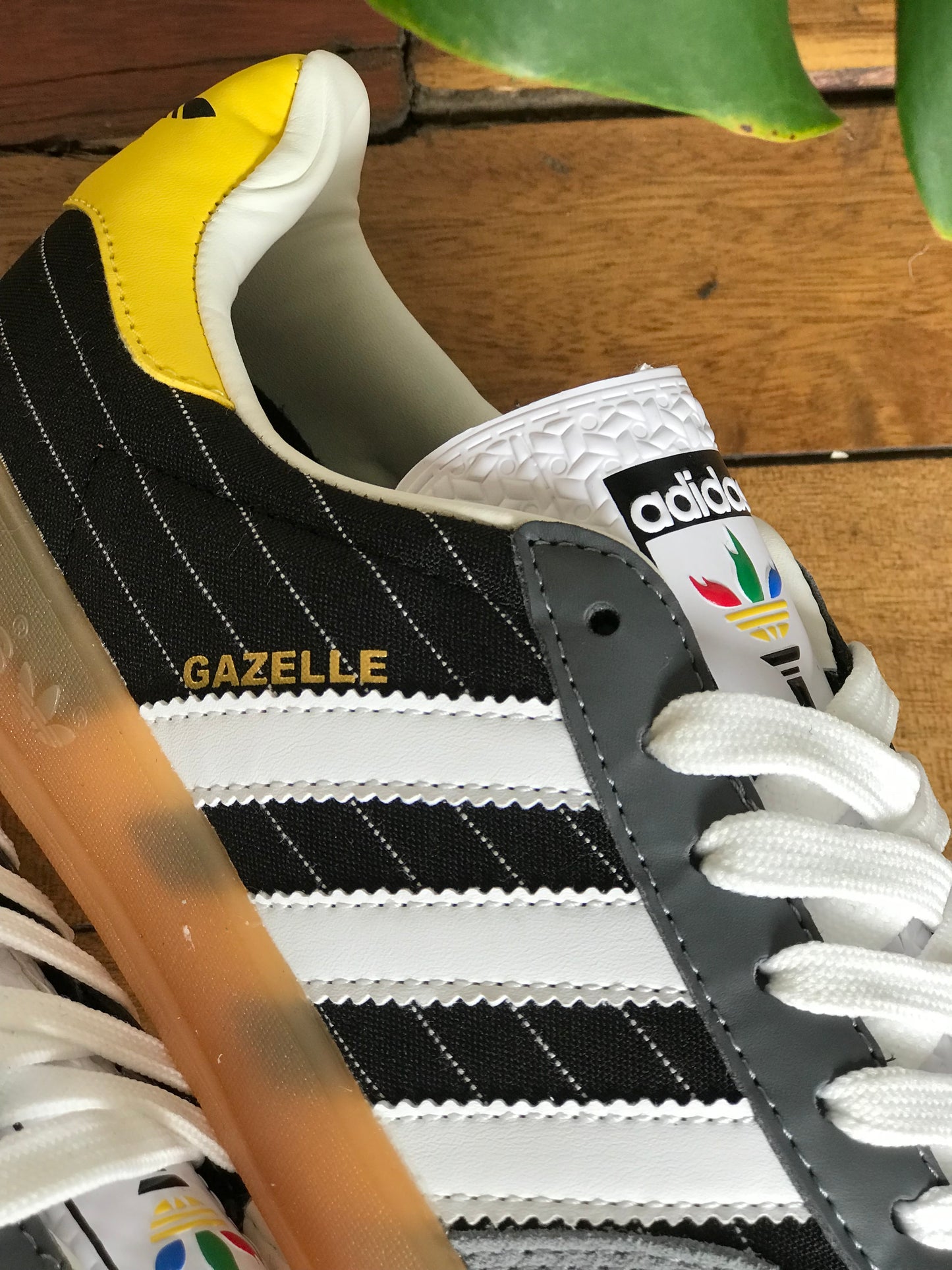 Adidas Gazelle Indoor "Olympic Pack" - Black