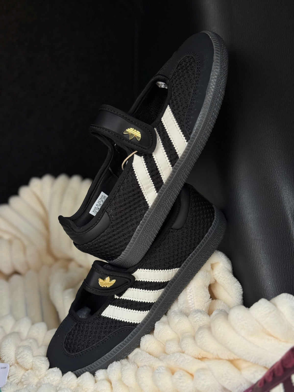 Samba Mary Jane “Blackout”