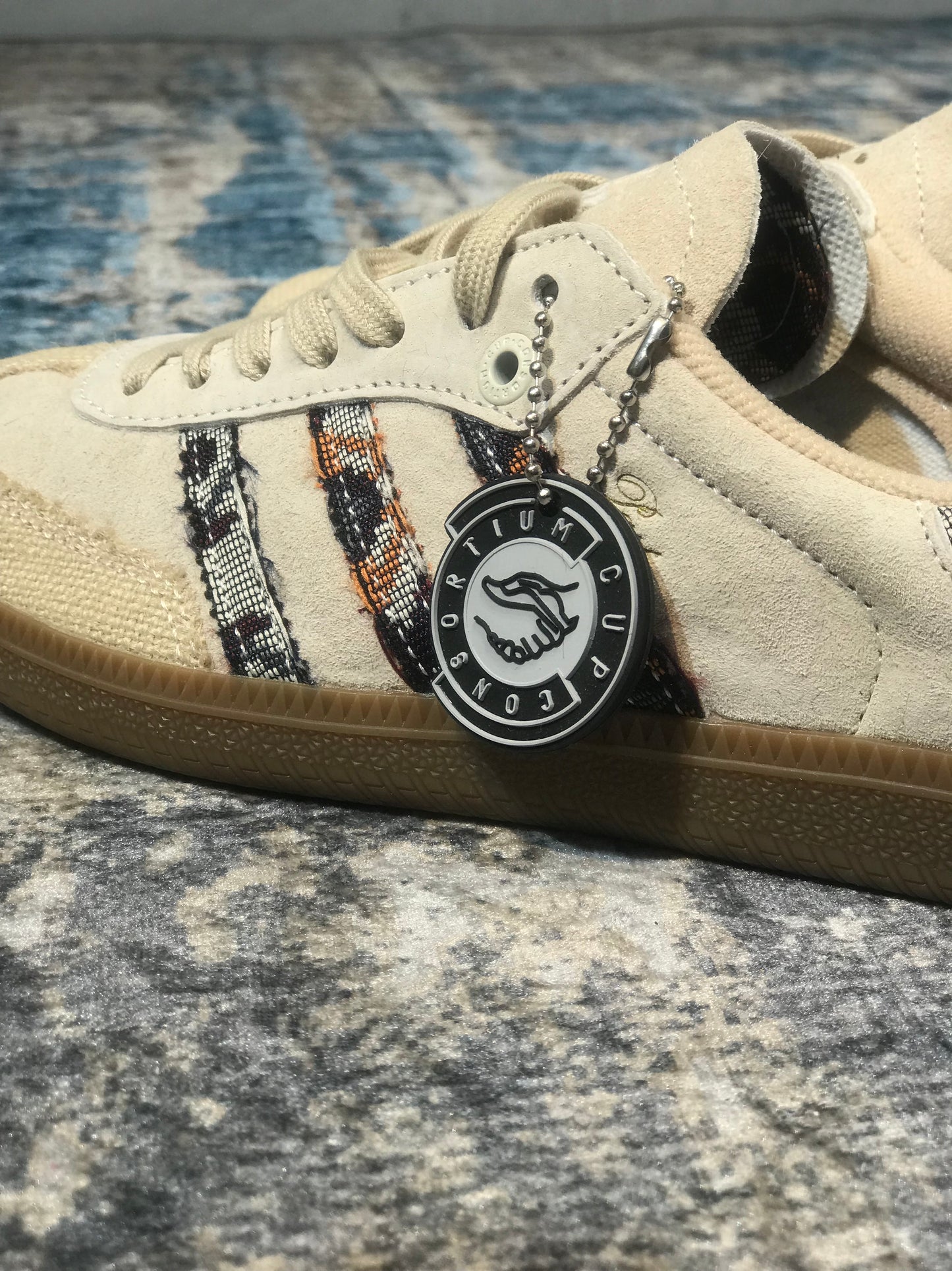 Adidas Samba OG x End