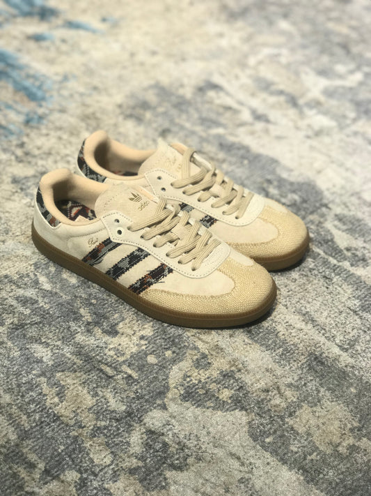 Adidas Samba OG x End