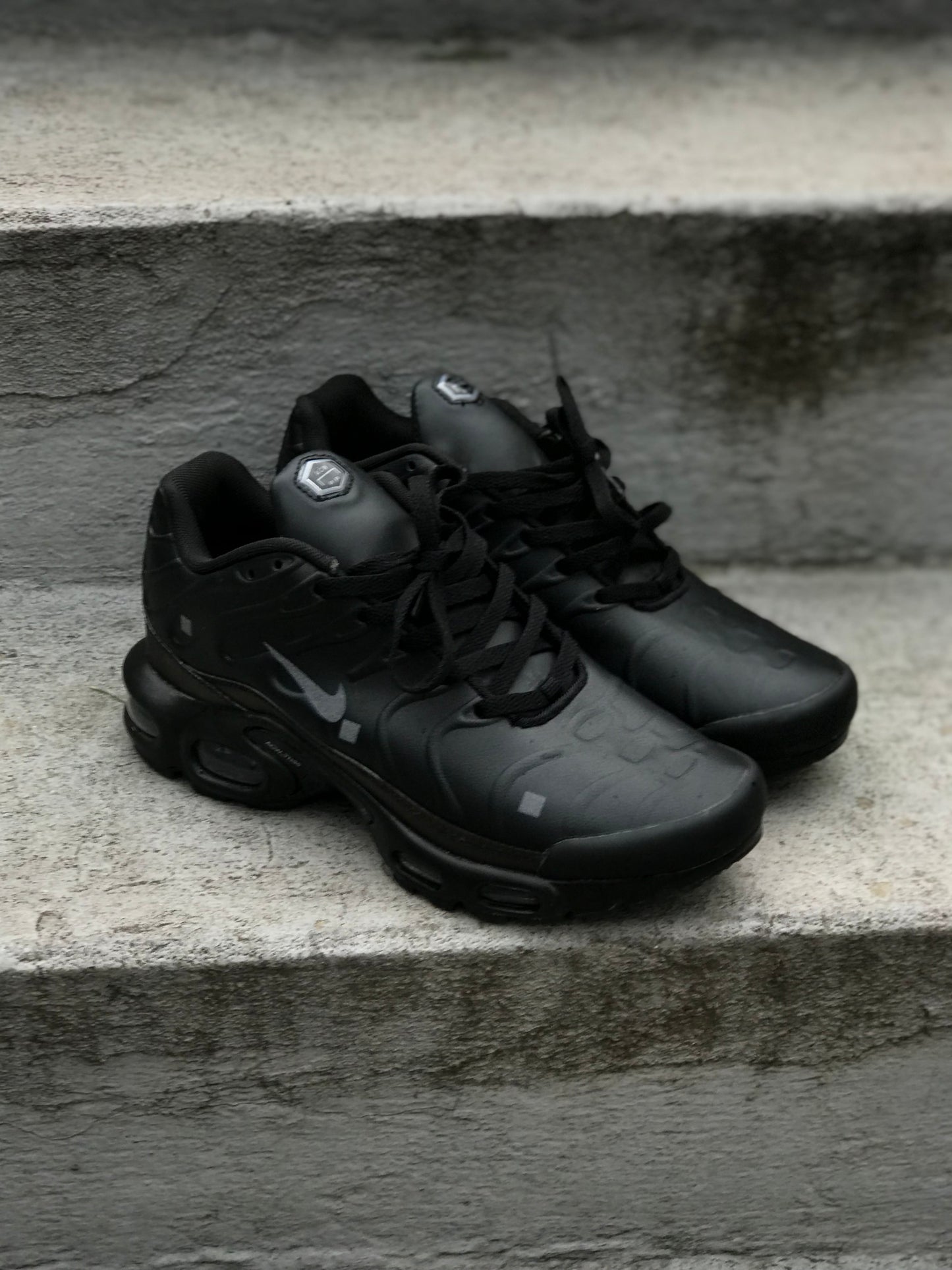 Nike Air Max Plus TN "Cream" / "Stone Black"