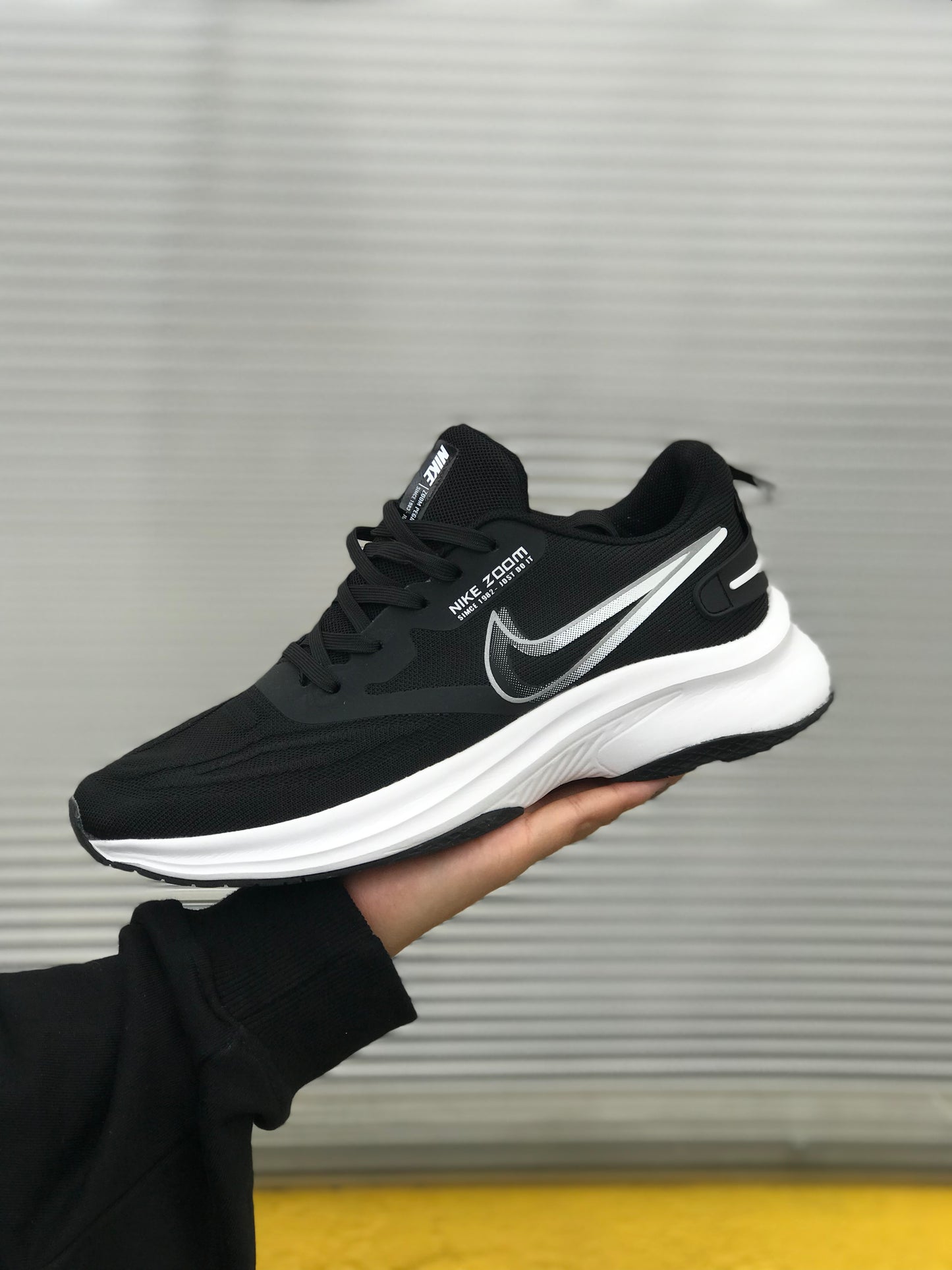 Nike Zoom Running Negra