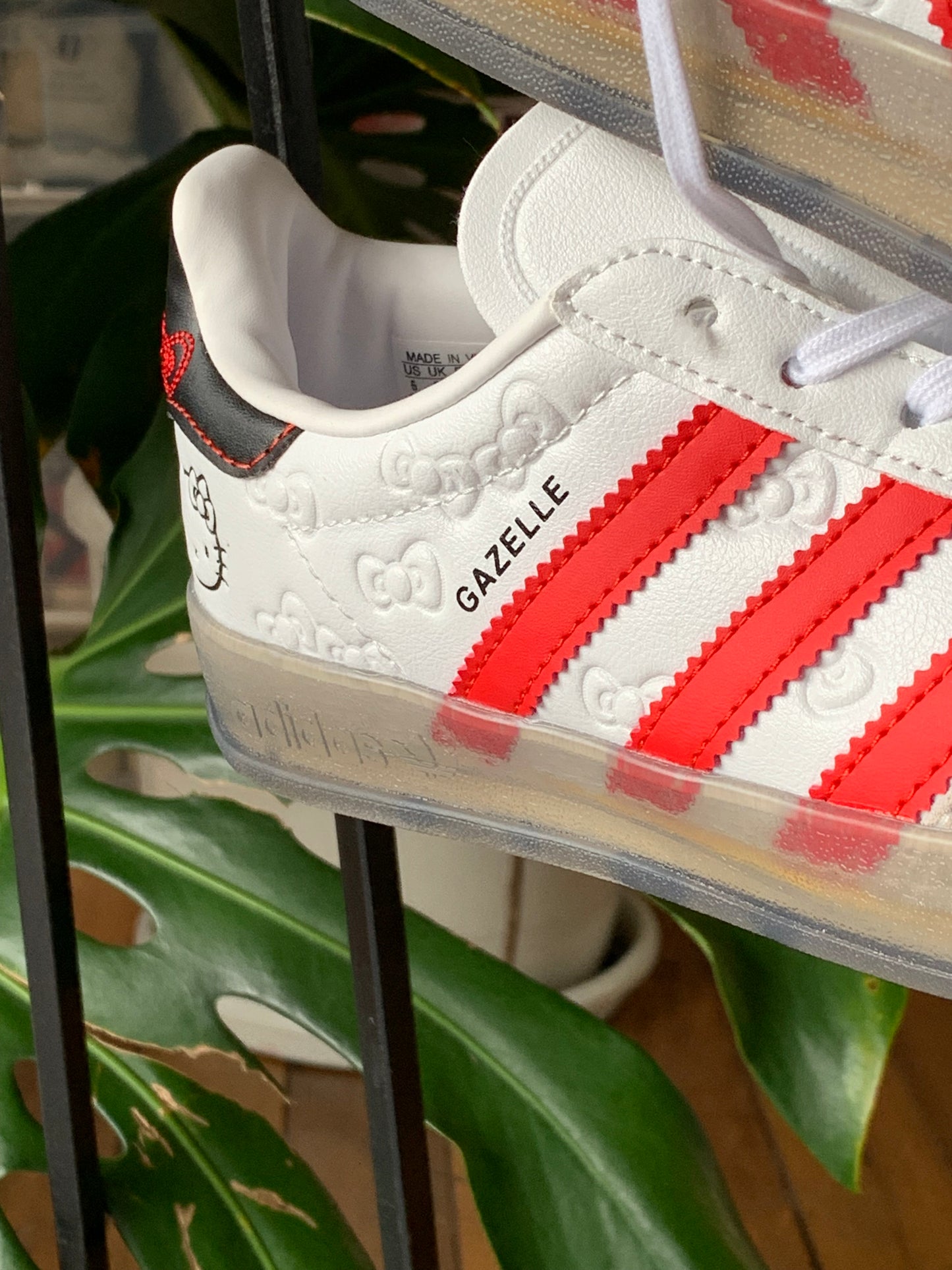 Adidas Gazelle x Hello Kitty 50th Años