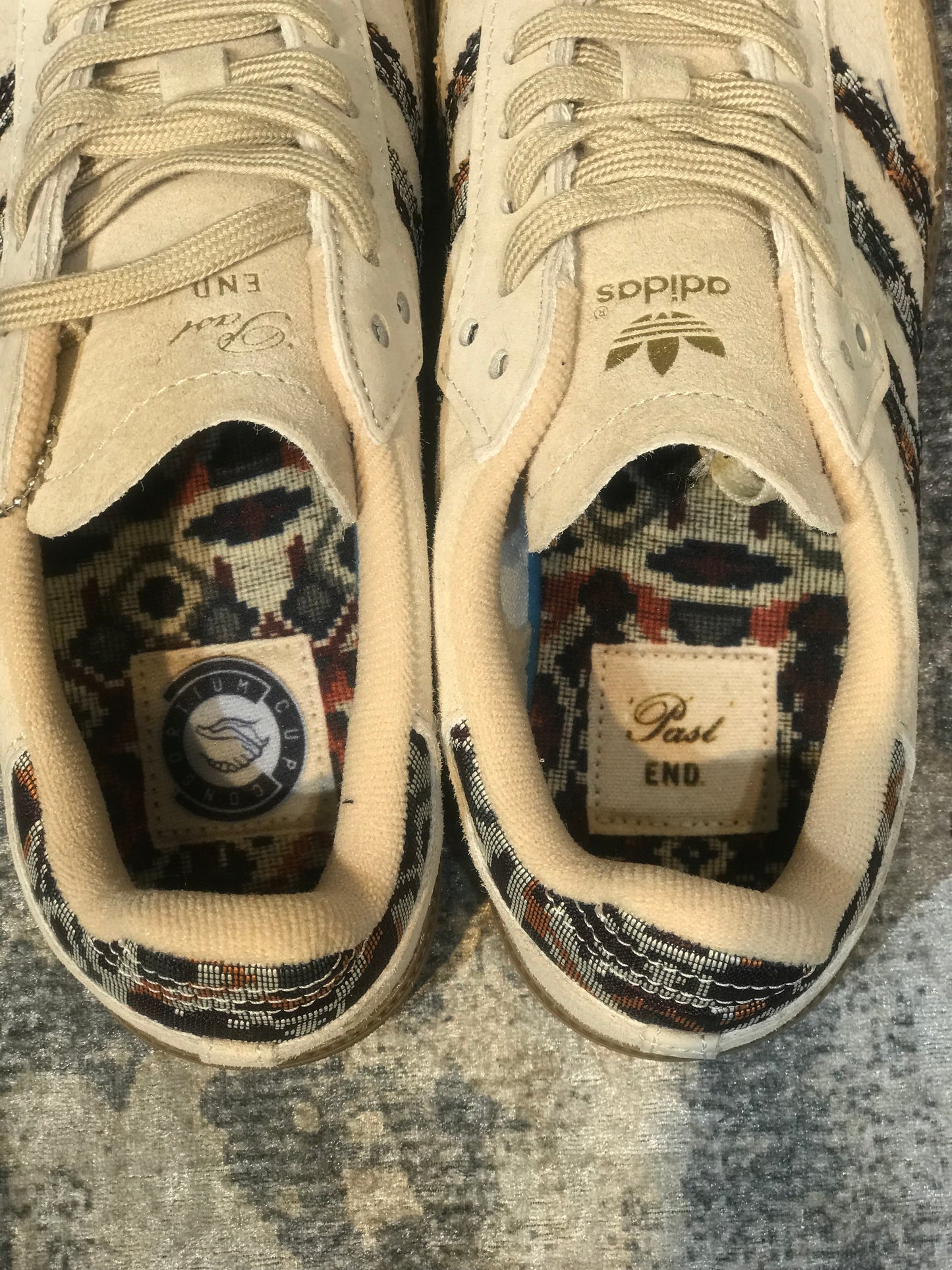 Adidas Samba OG x End